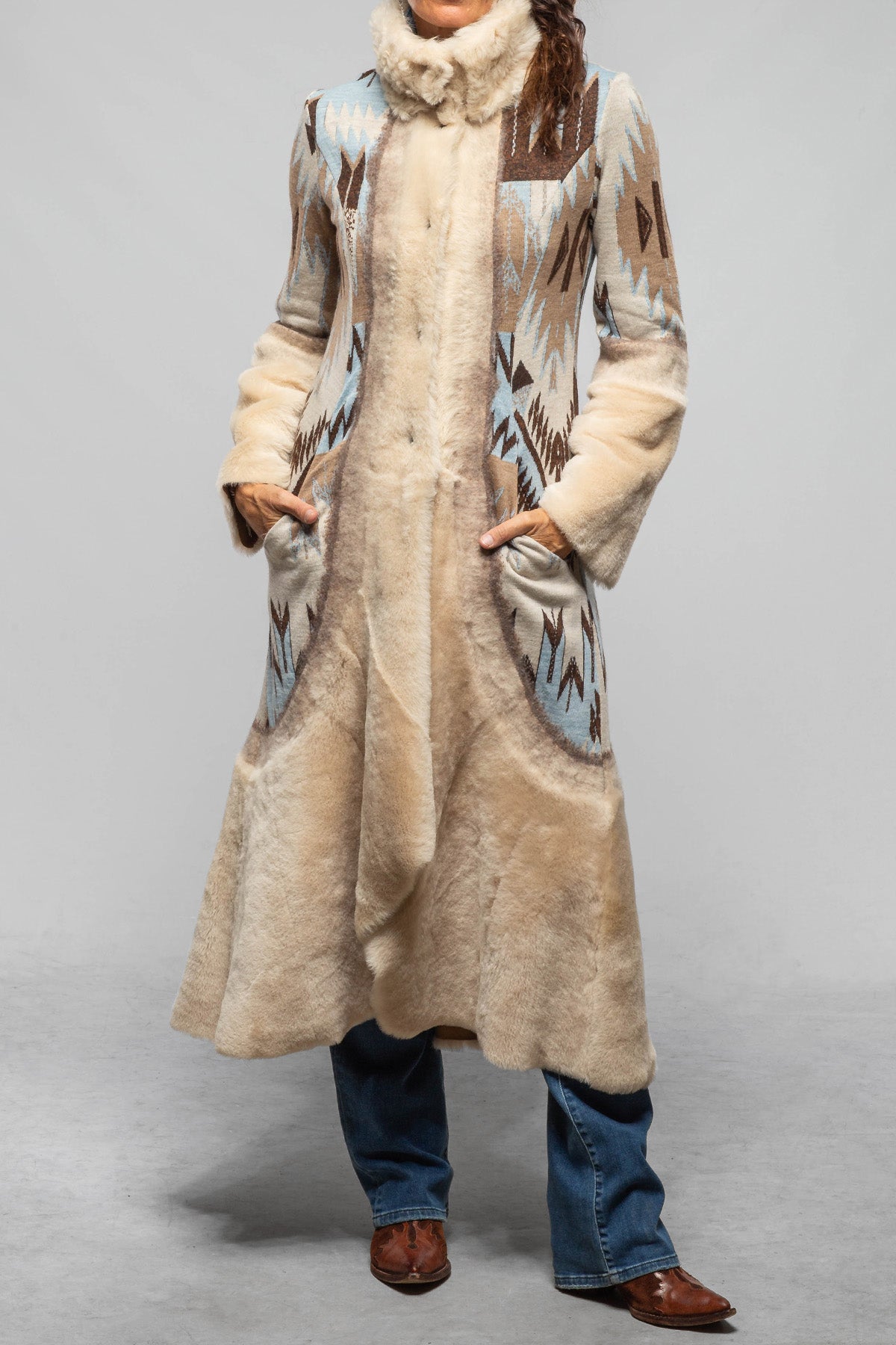 Artico Sawatch Shearling Coat In Palomino Ladies - Outerwear - Shearling