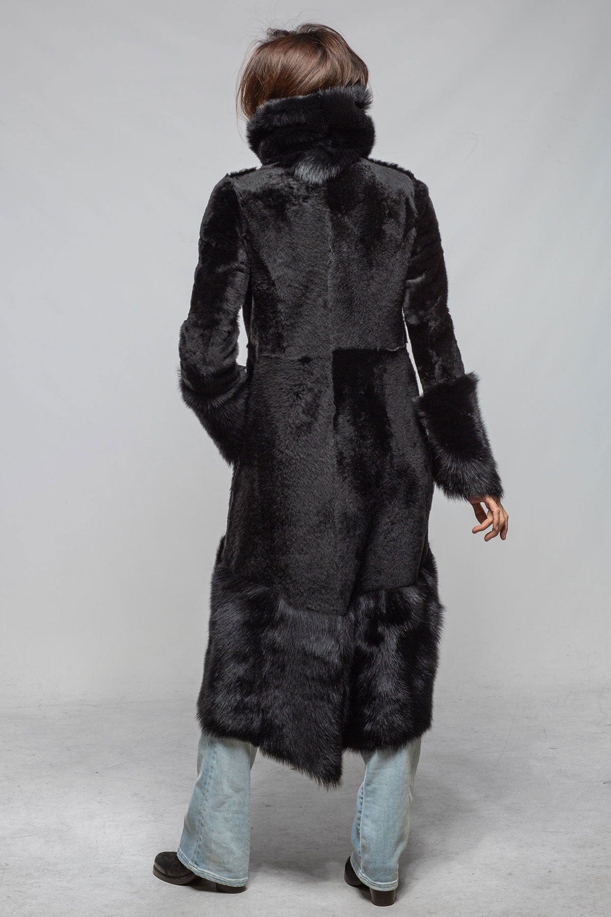 Artico Wild Reversible Long Shearling In Black Ladies - Outerwear - Shearling