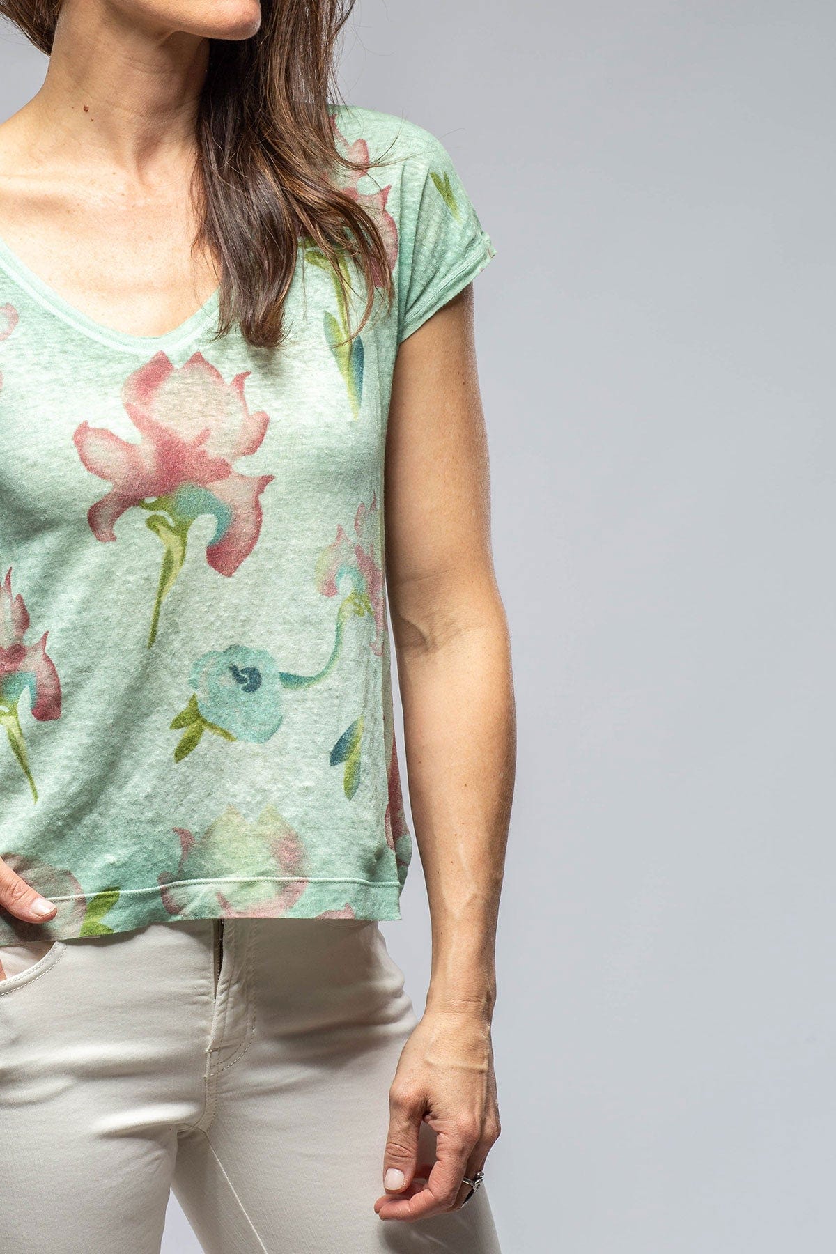 Candi V-Neck Linen T-Shirt In Jade - AXEL'S