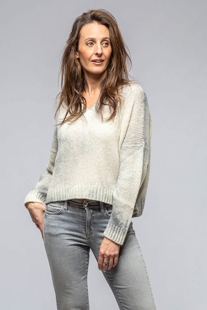 Diana Cropped V-Neck Shaded Sweater In Ice - AXEL'S