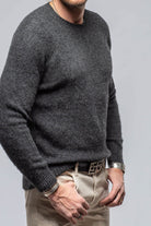 Henry Crew Neck Cashmere Sweater In Charcoal - AXEL'S