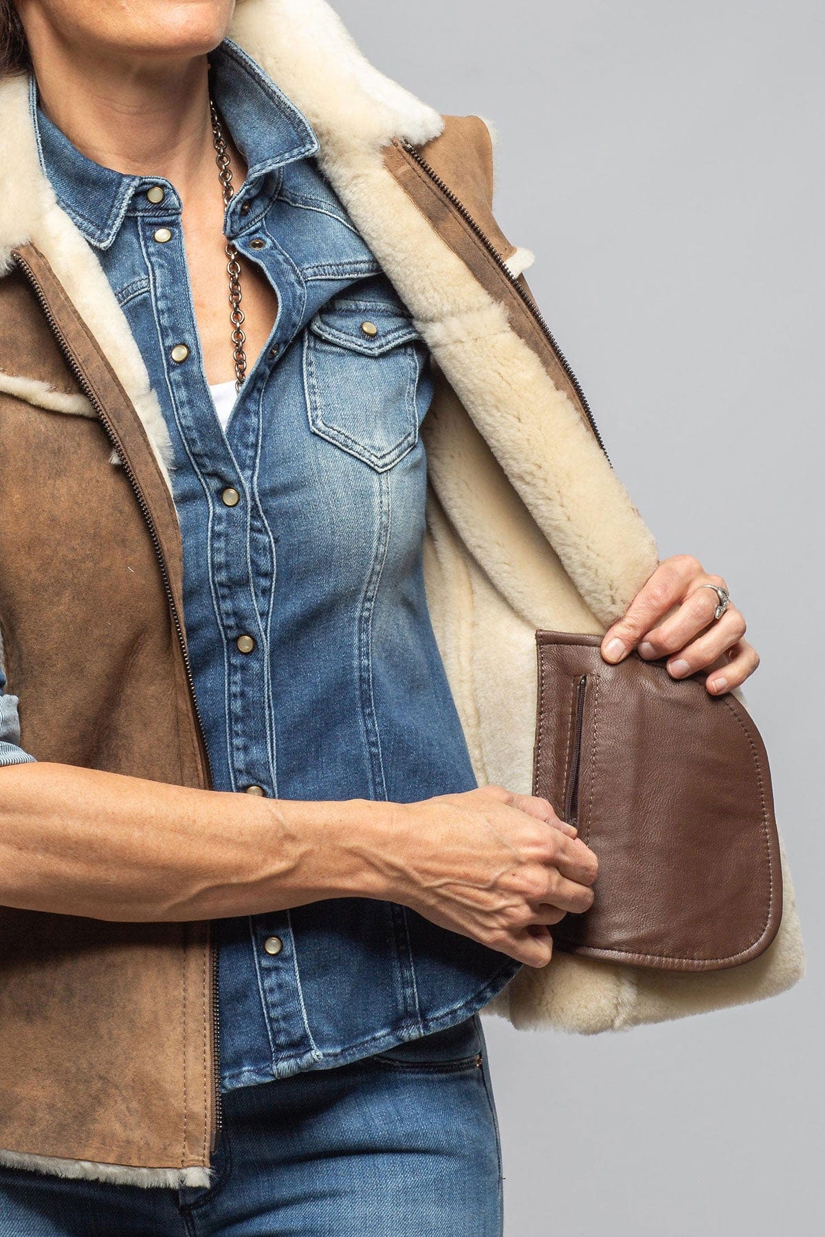 Axel's Florence Collection Brandy Shearling Vest In Vintage Tobacco Ladies - Outerwear - Shearling