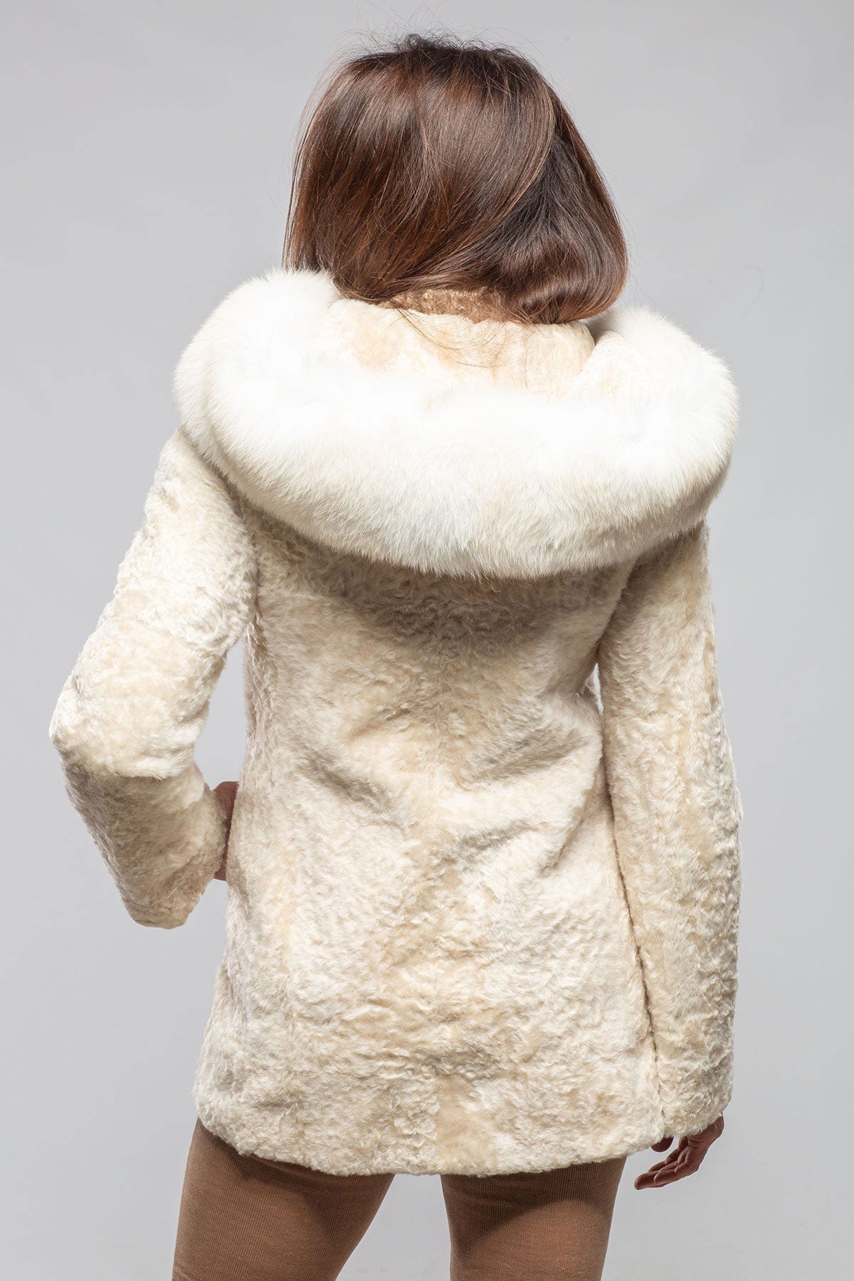 Axel's Florence Collection Heidi Reversible Shearling Ladies - Outerwear - Shearling