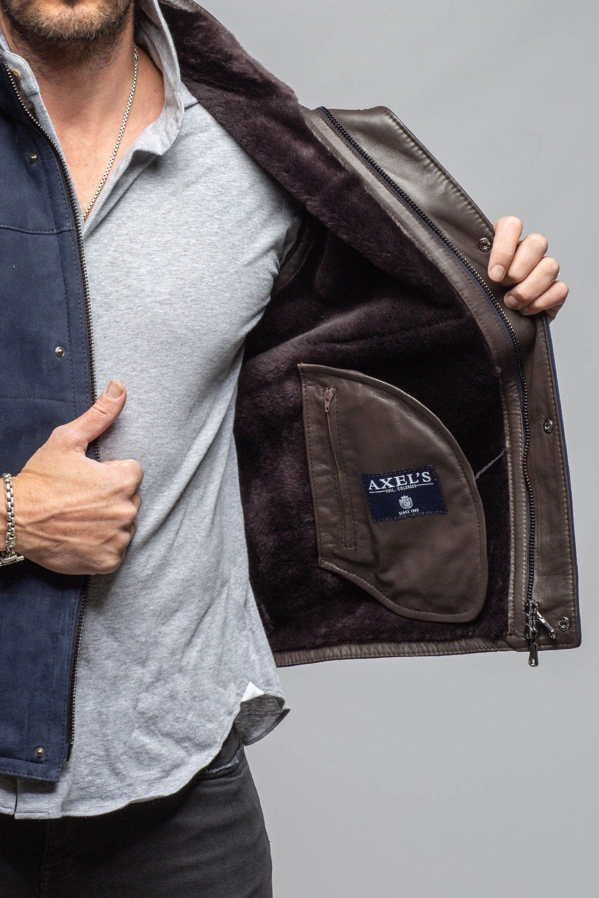 Axel's Florence Collection Salish Shearling Vest In Navy Mens - Outerwear - Shearling