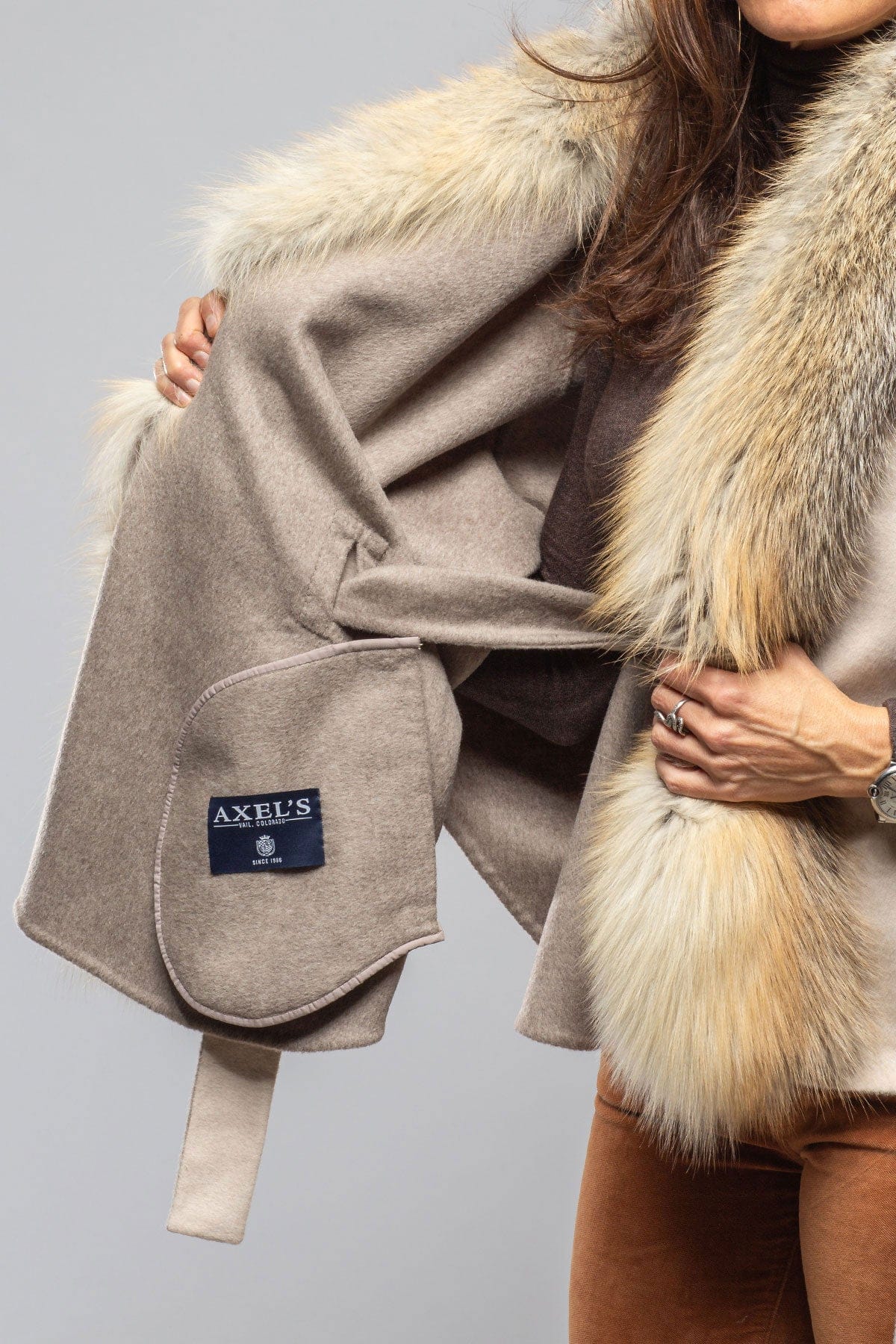 Axel's Florence Collection Tavinka Virgin Wool Cape Coat Ladies - Outerwear - Cloth