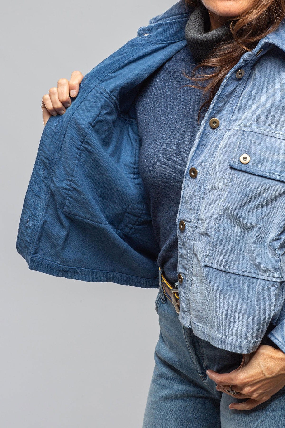 Axel's Premium Denim Betel Short Moleskin Jacket In Denim Ladies - Outerwear - Lightweight
