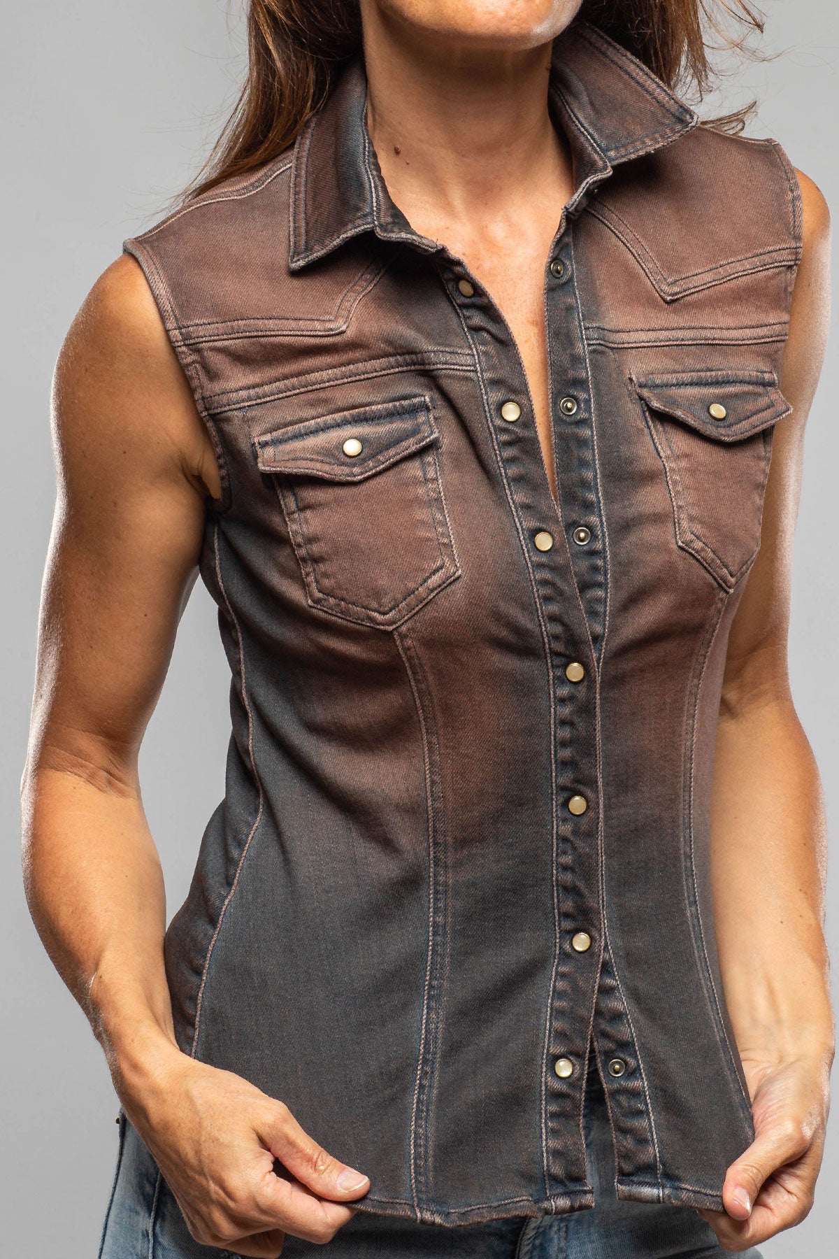June Sleeveless Denim Snap Shirt In Desert Overdye - AXEL'S