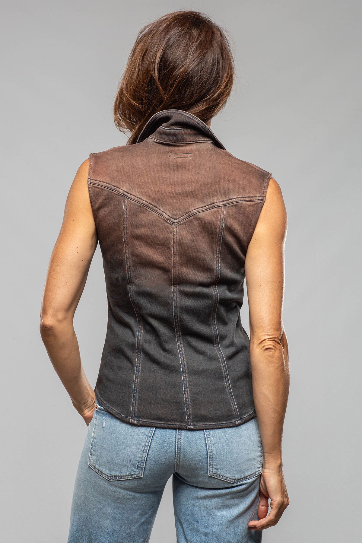 June Sleeveless Denim Snap Shirt In Desert Overdye - AXEL'S