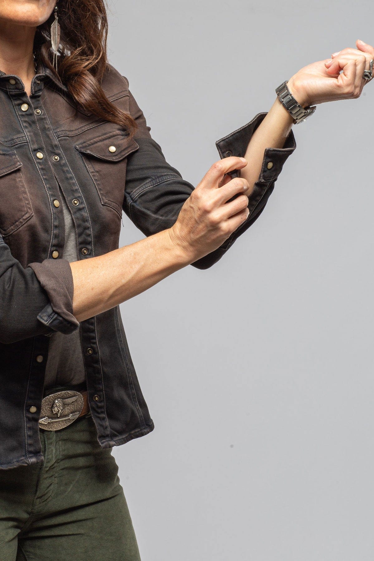 Maddi Fitted Western Snap Shirt In Wenge Over Dye - AXEL'S