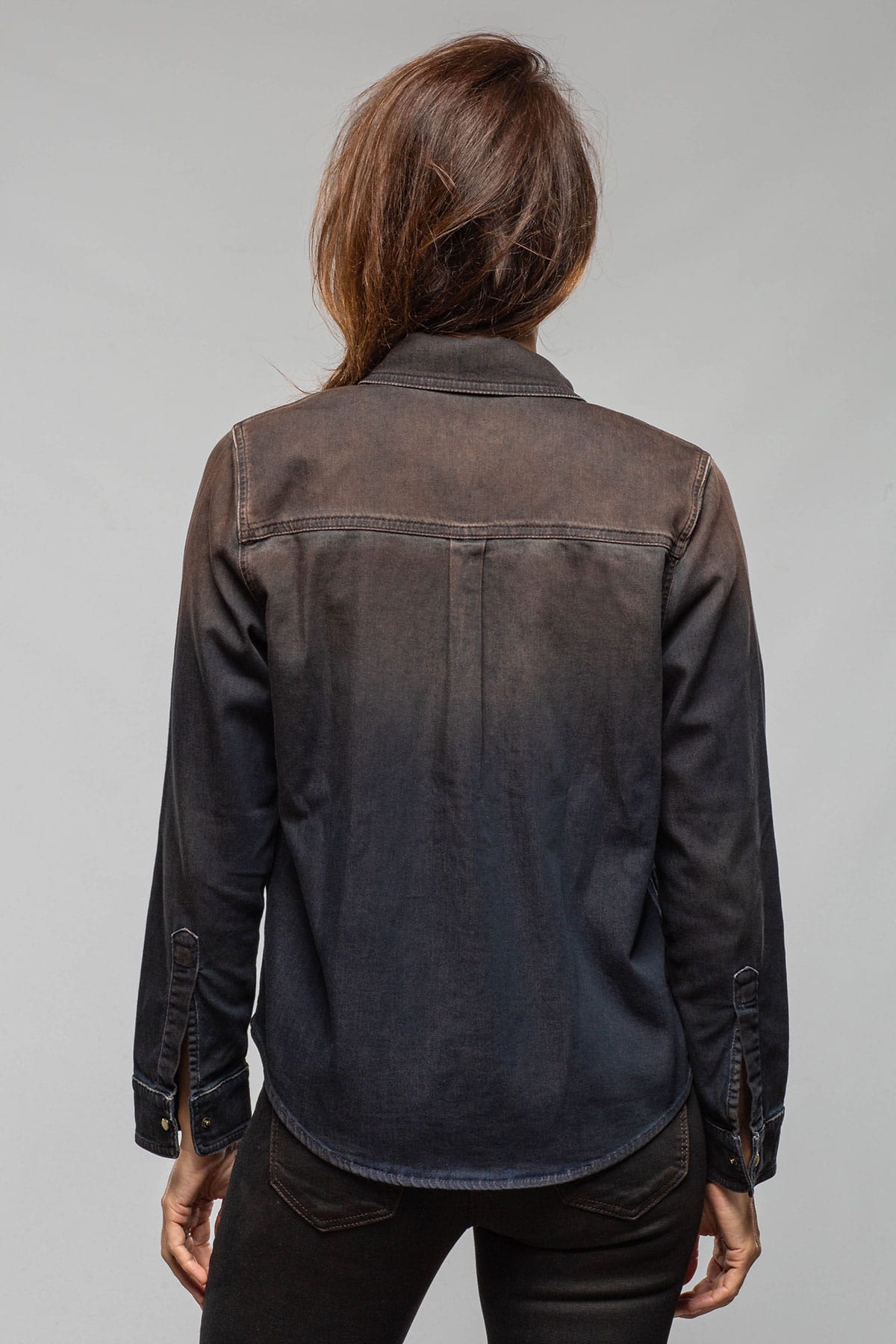 Axel's Premium Denim Ricky Western Chambray Shirt In Desert Overdye Ladies - Snap Shirts