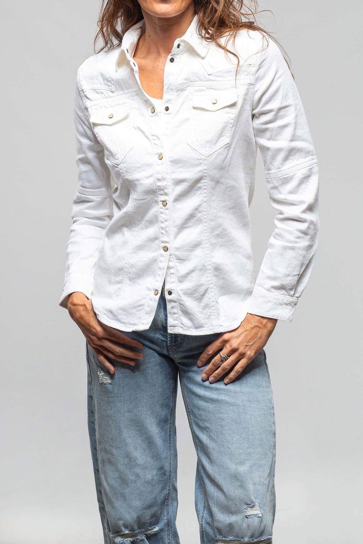 Yarmony Linen-Cotton Snap Shirt In White - AXEL'S