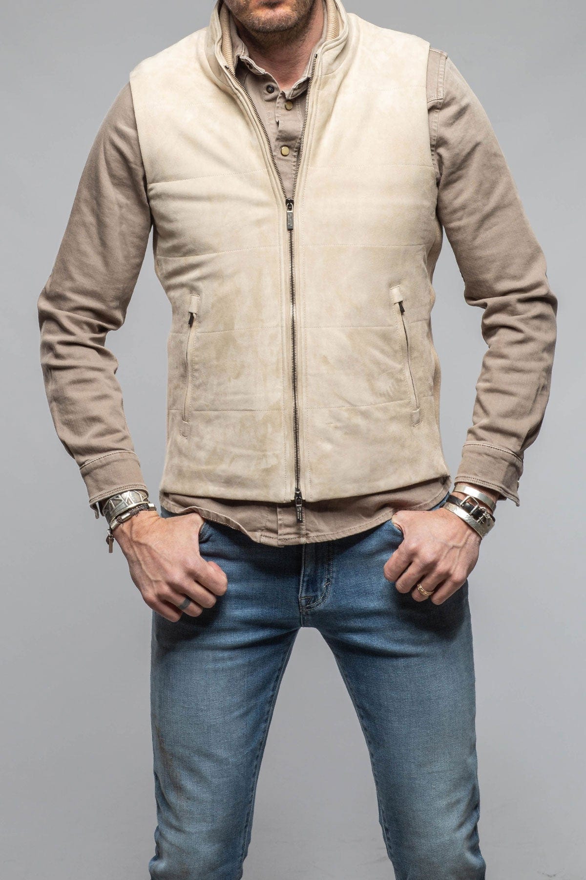 Huracán Suede Vest In Ivory - AXEL'S