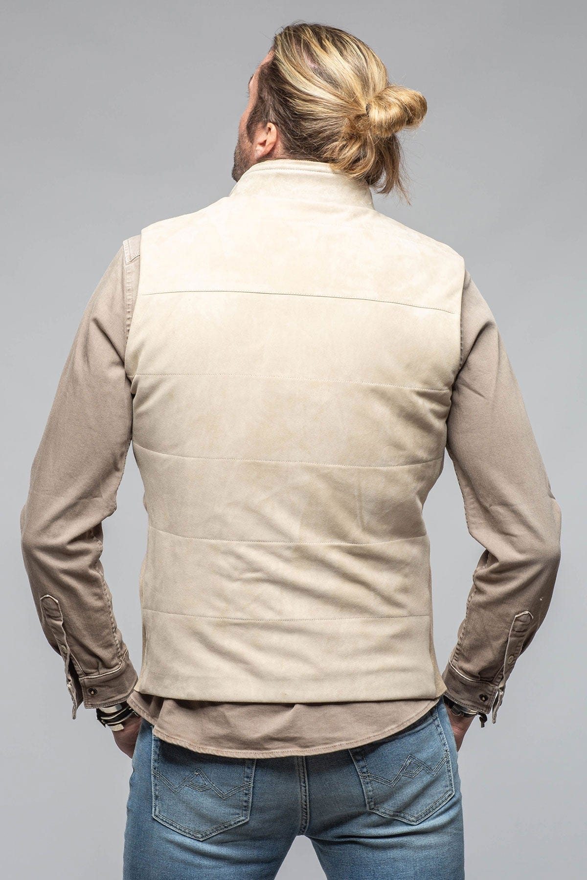 Huracán Suede Vest In Ivory - AXEL'S