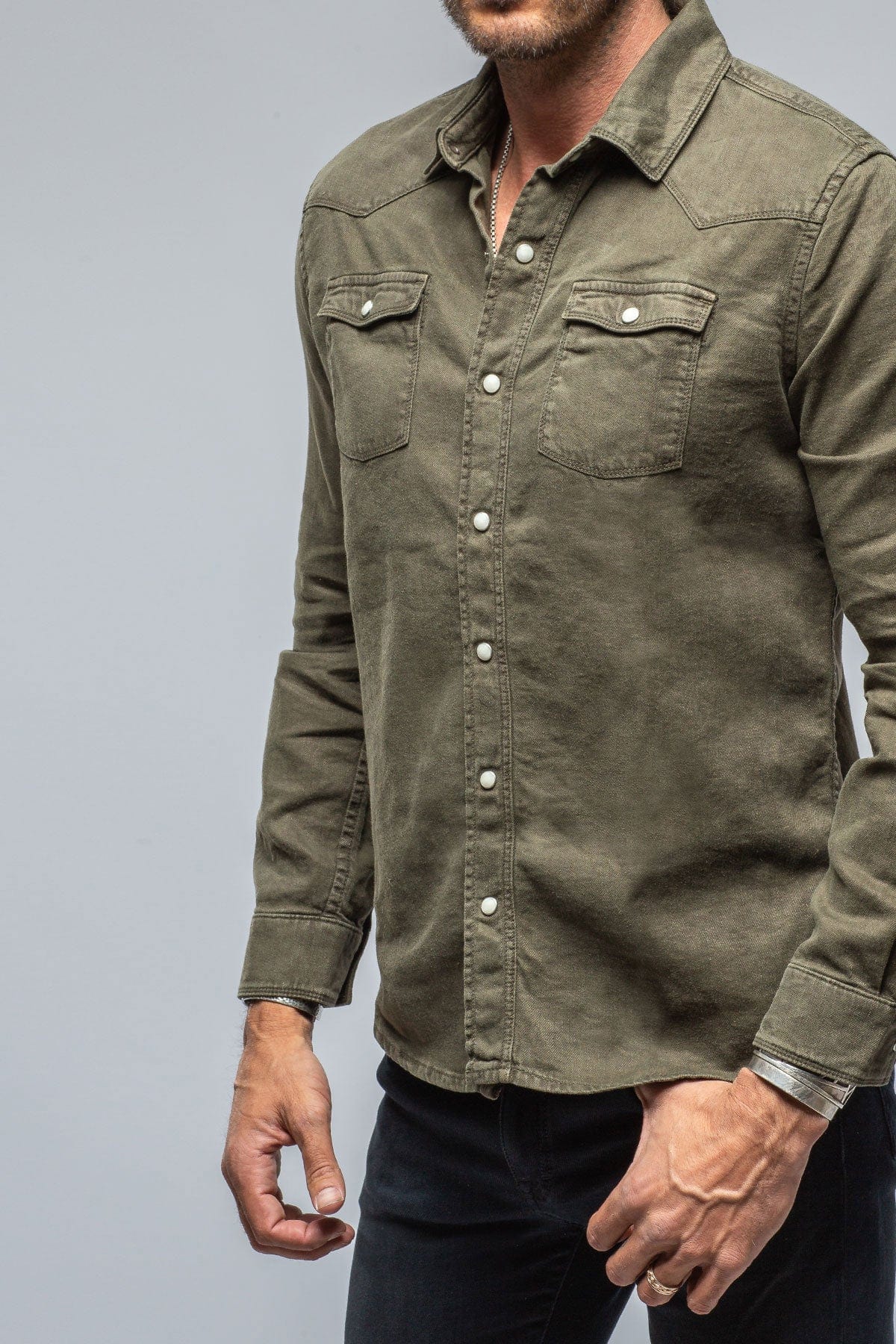 Sullivan Linen Cotton Snap Shirt In Army - AXEL'S
