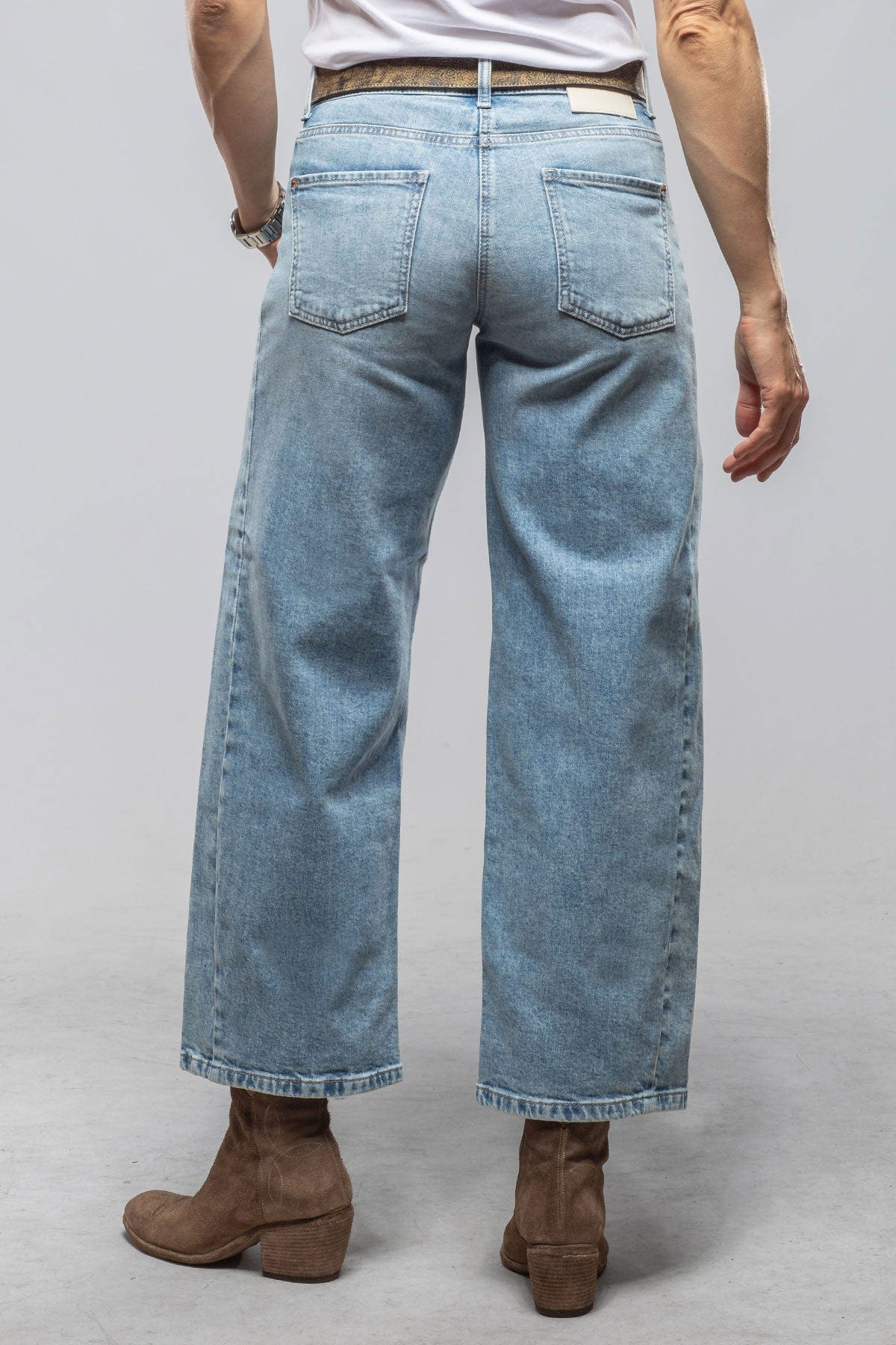 Oria Barrel Leg Jean In Salty Superbleached - AXEL'S