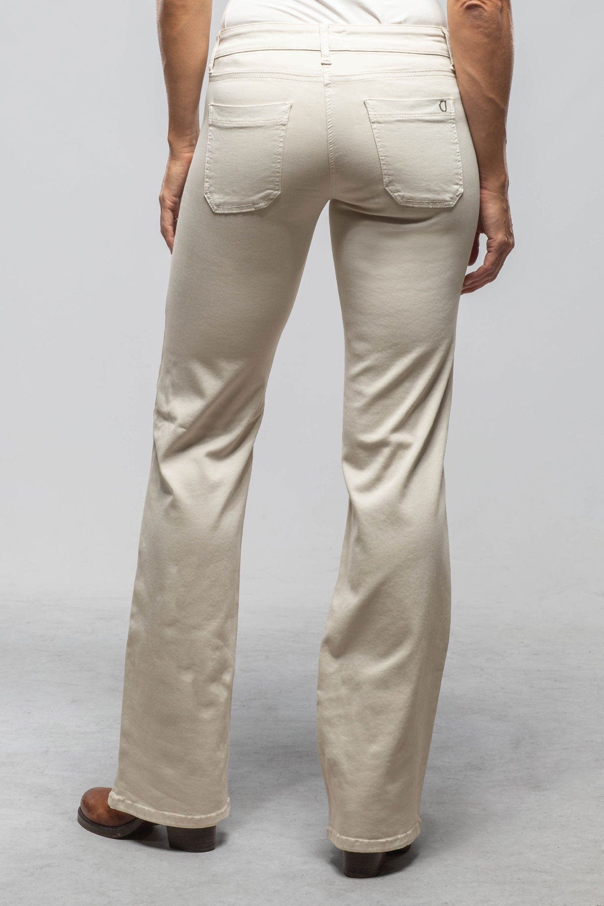 Tess Patch Pockets In Light Beige - AXEL'S