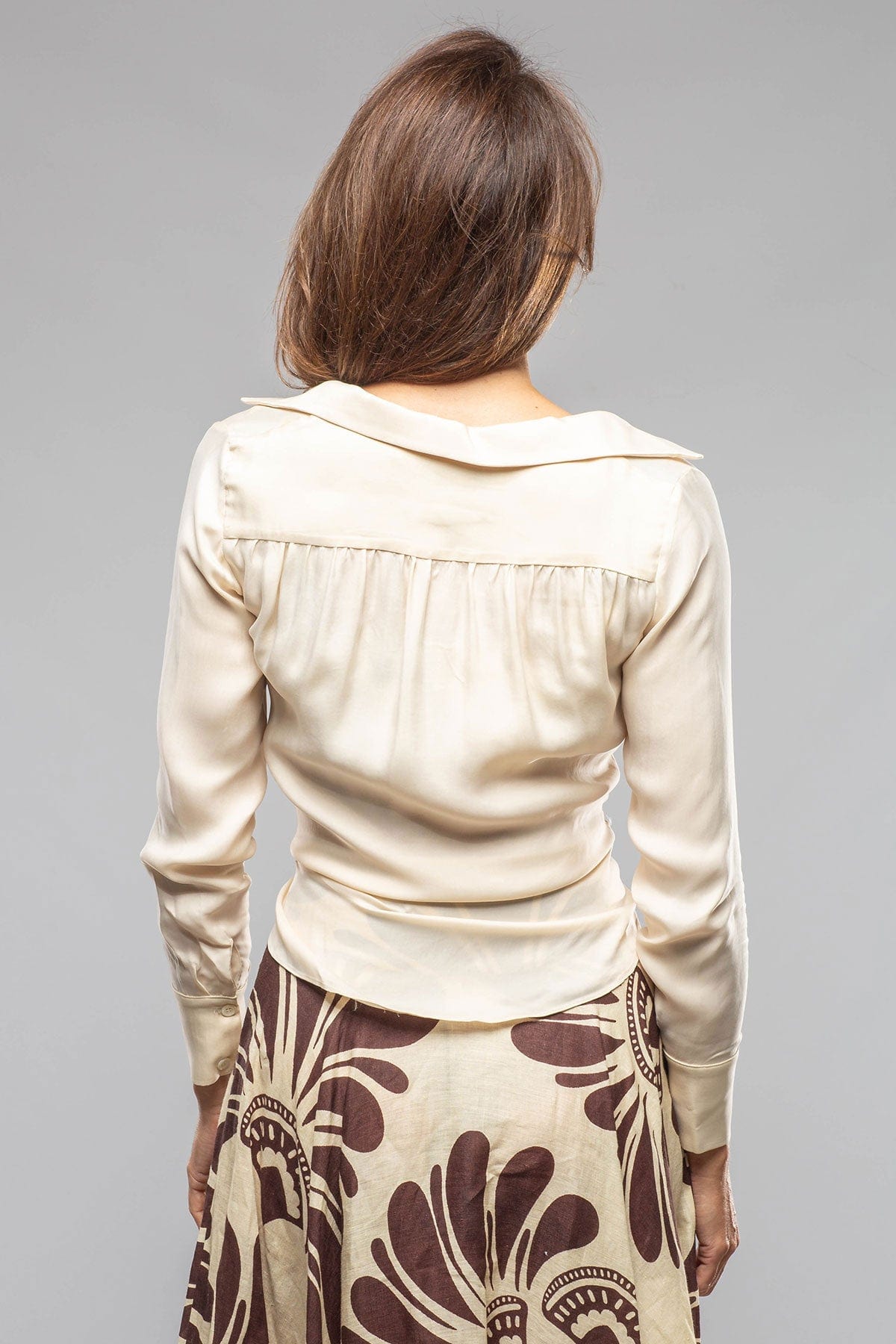 Millie Tie Front Shirt In Ecru - AXEL'S