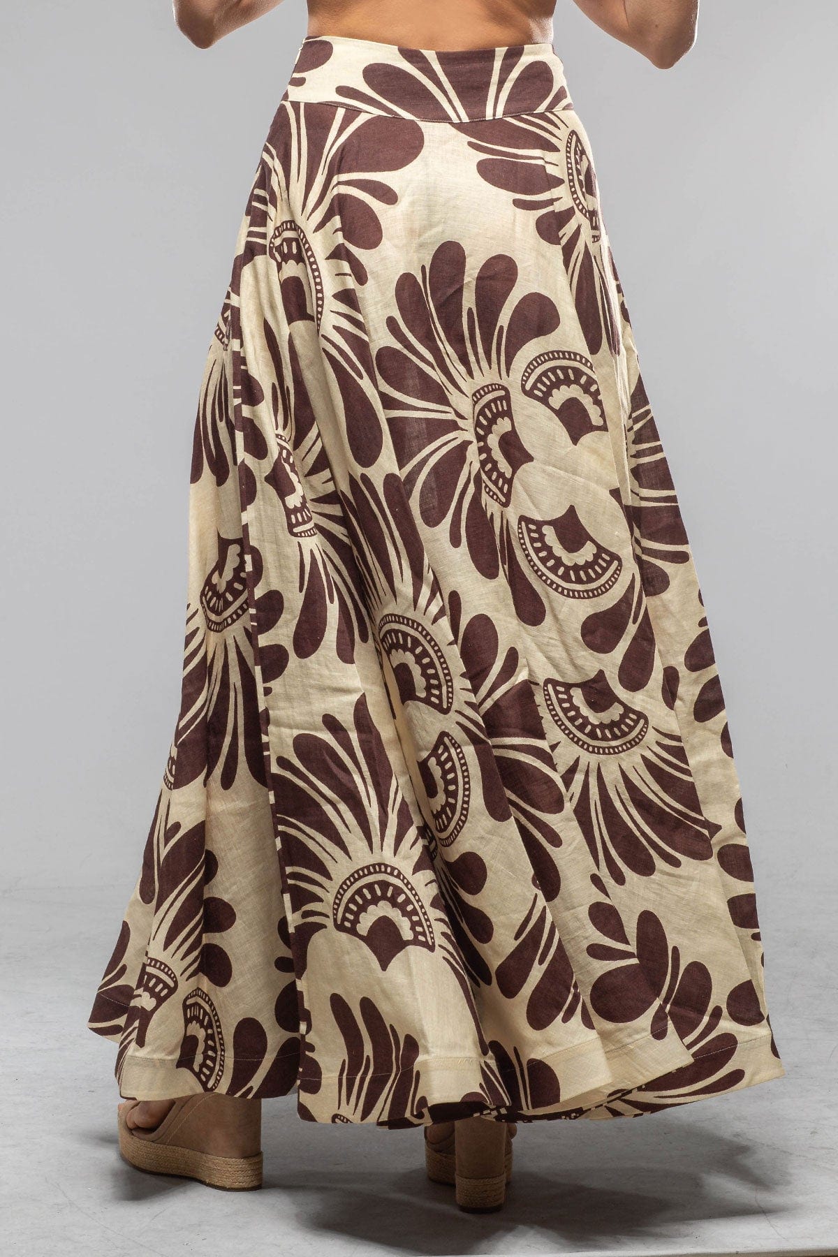 Tamina Long Skirt In Chocolate Fantail Print - AXEL'S