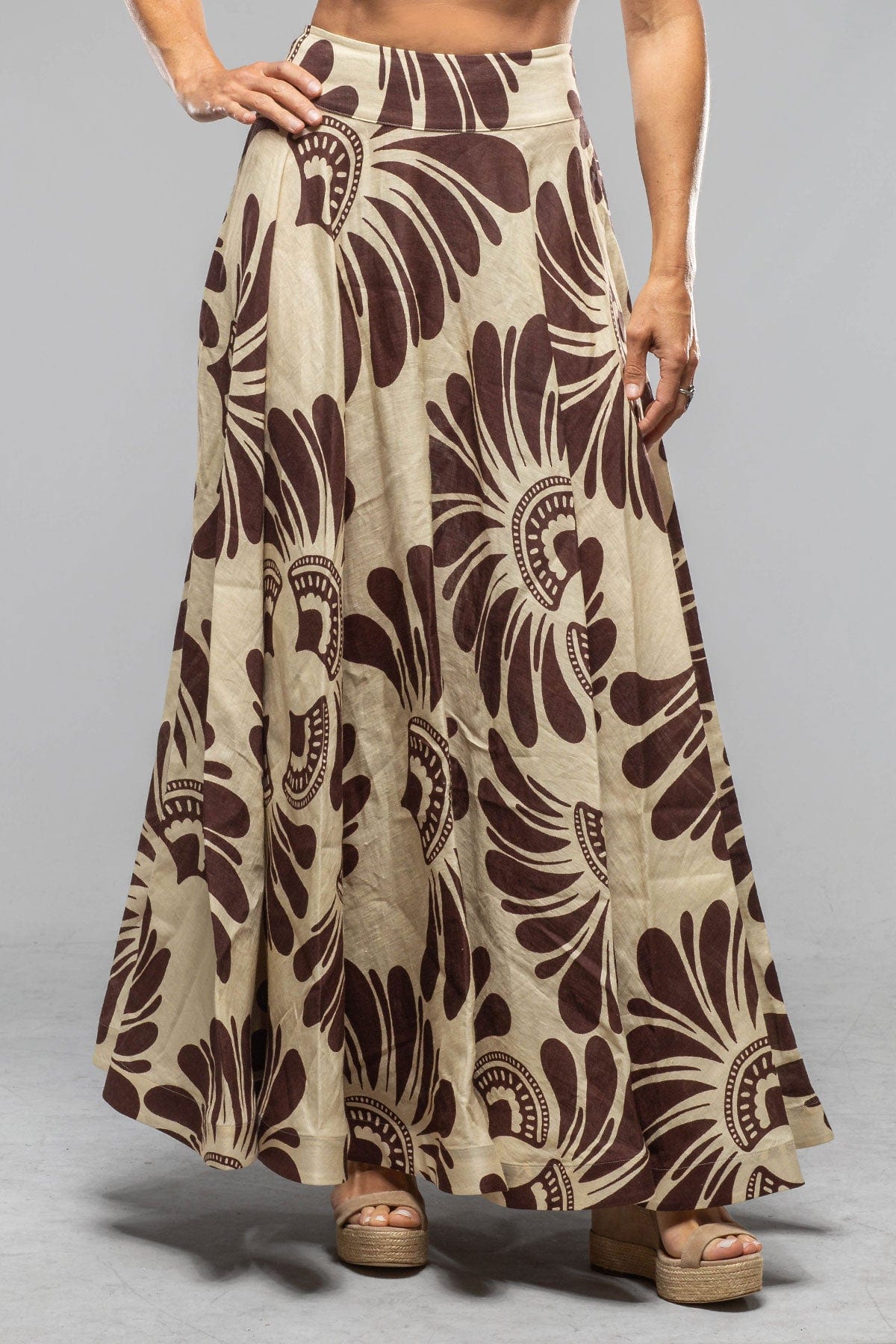 Tamina Long Skirt In Chocolate Fantail Print - AXEL'S