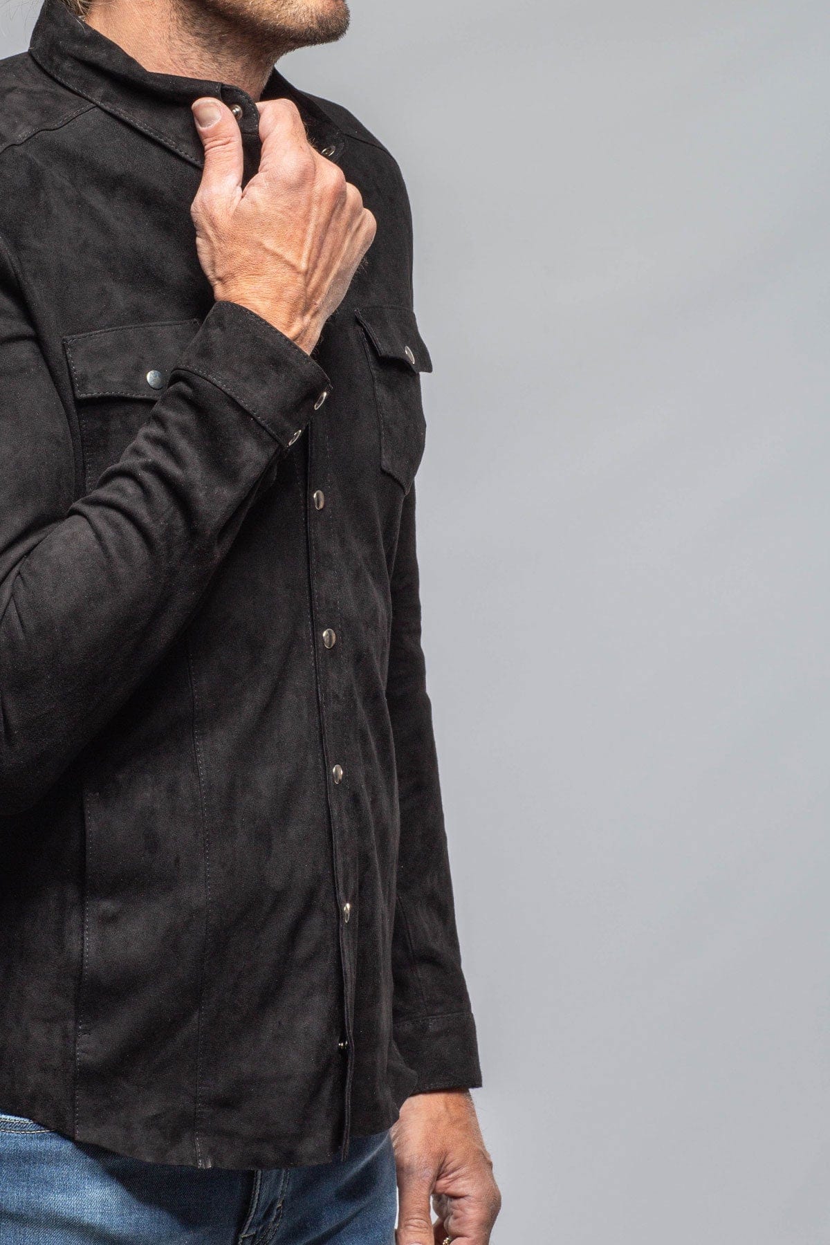 Bello Suede Shirt In Nero - AXEL'S