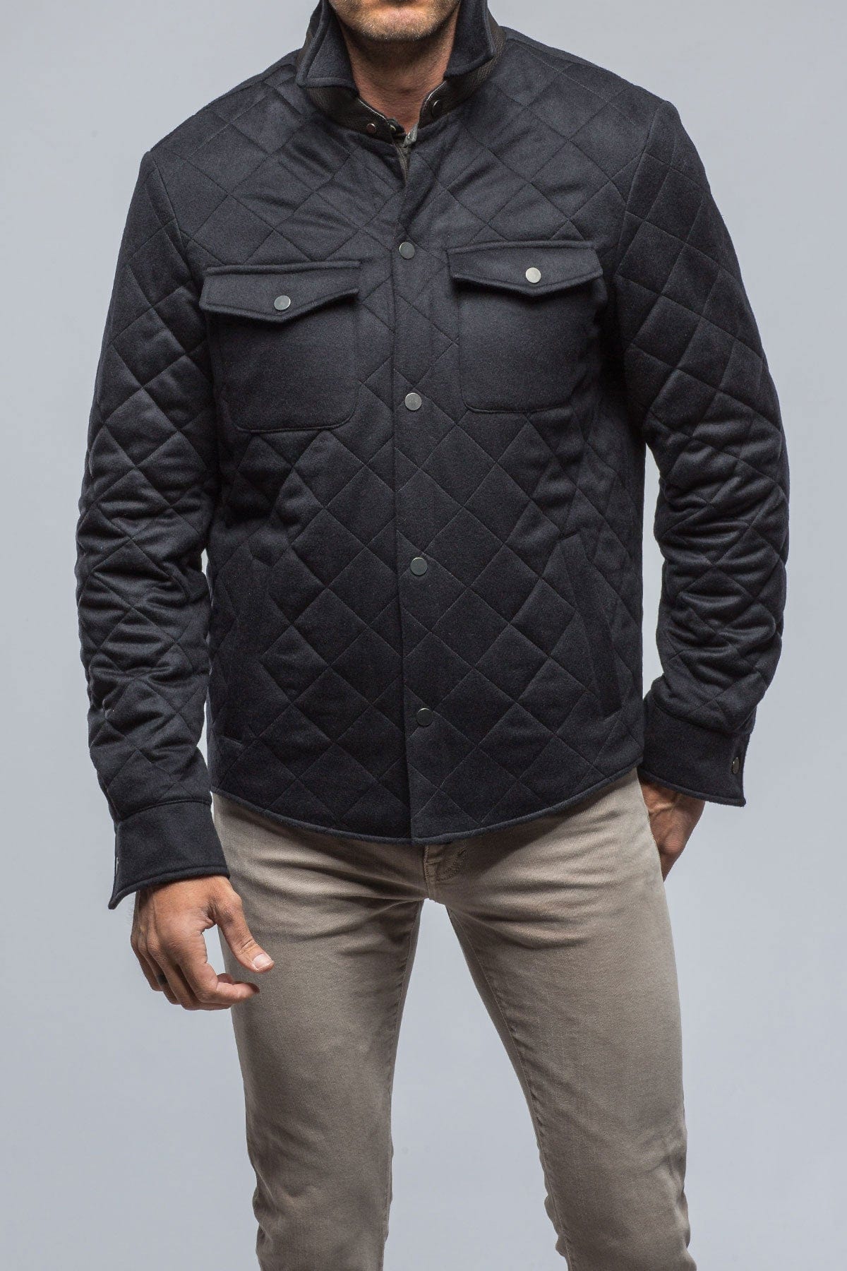 Cilindro Cashmere Quilted In Navy - AXEL'S