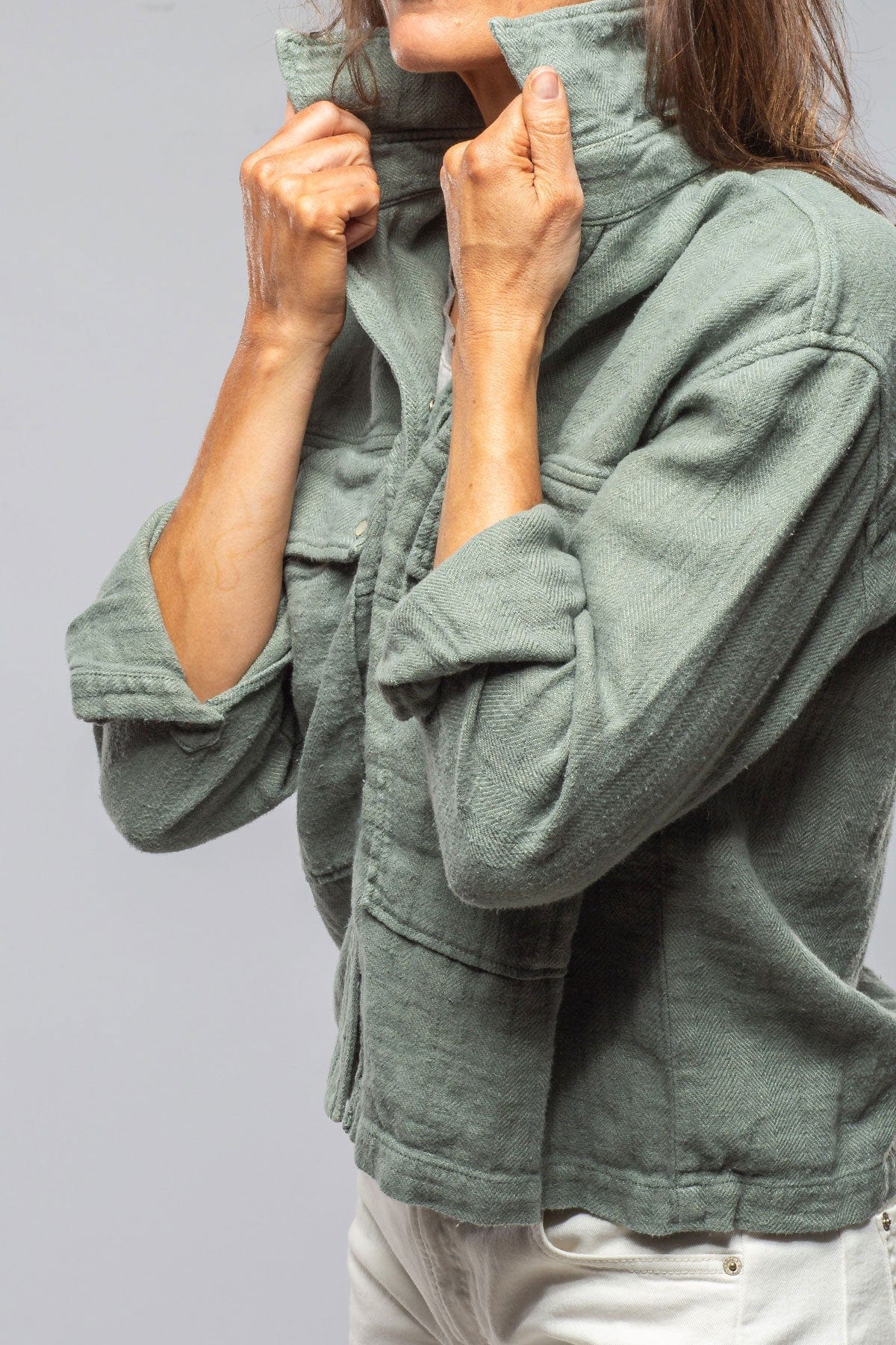 Arroya Washed Linen Jacket In Sage - AXEL'S