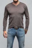 Georg Roth Del Mar LS V-Neck In Basalt Mens - Shirts - T-Shirts