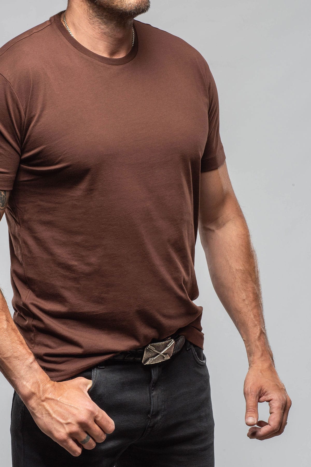 Pismo Cotton Tee In Chocolate - AXEL'S