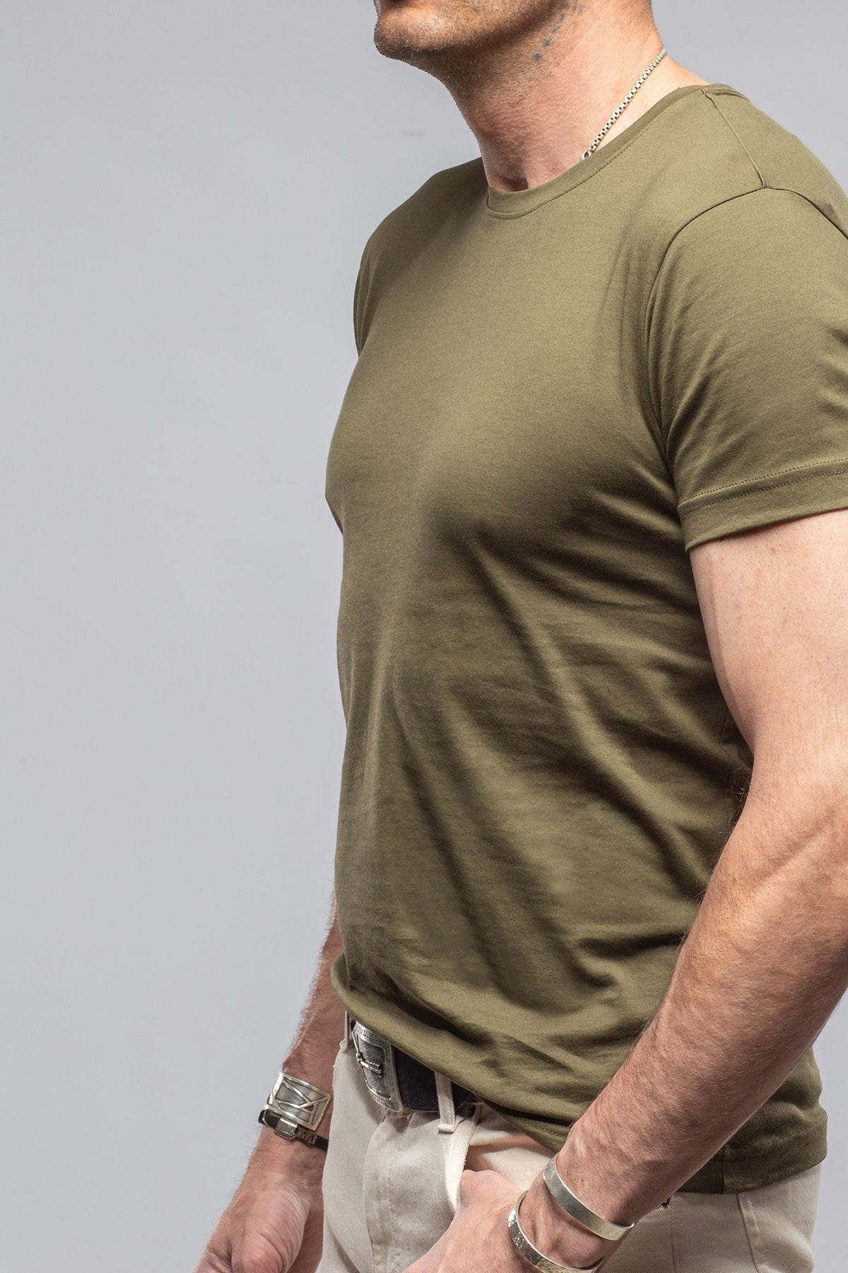 Pismo Cotton Tee In Olive - AXEL'S