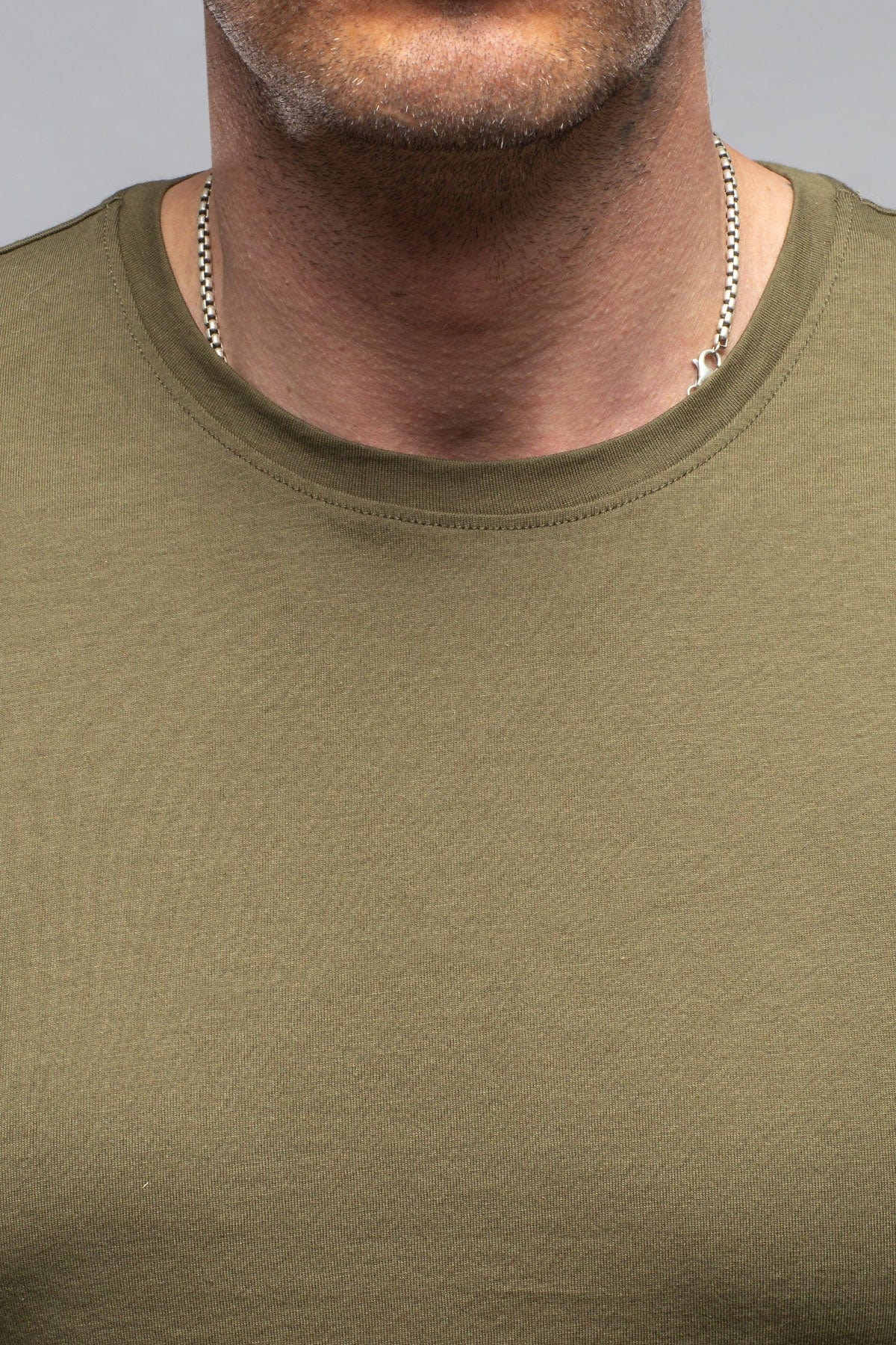 Pismo Cotton Tee In Olive - AXEL'S