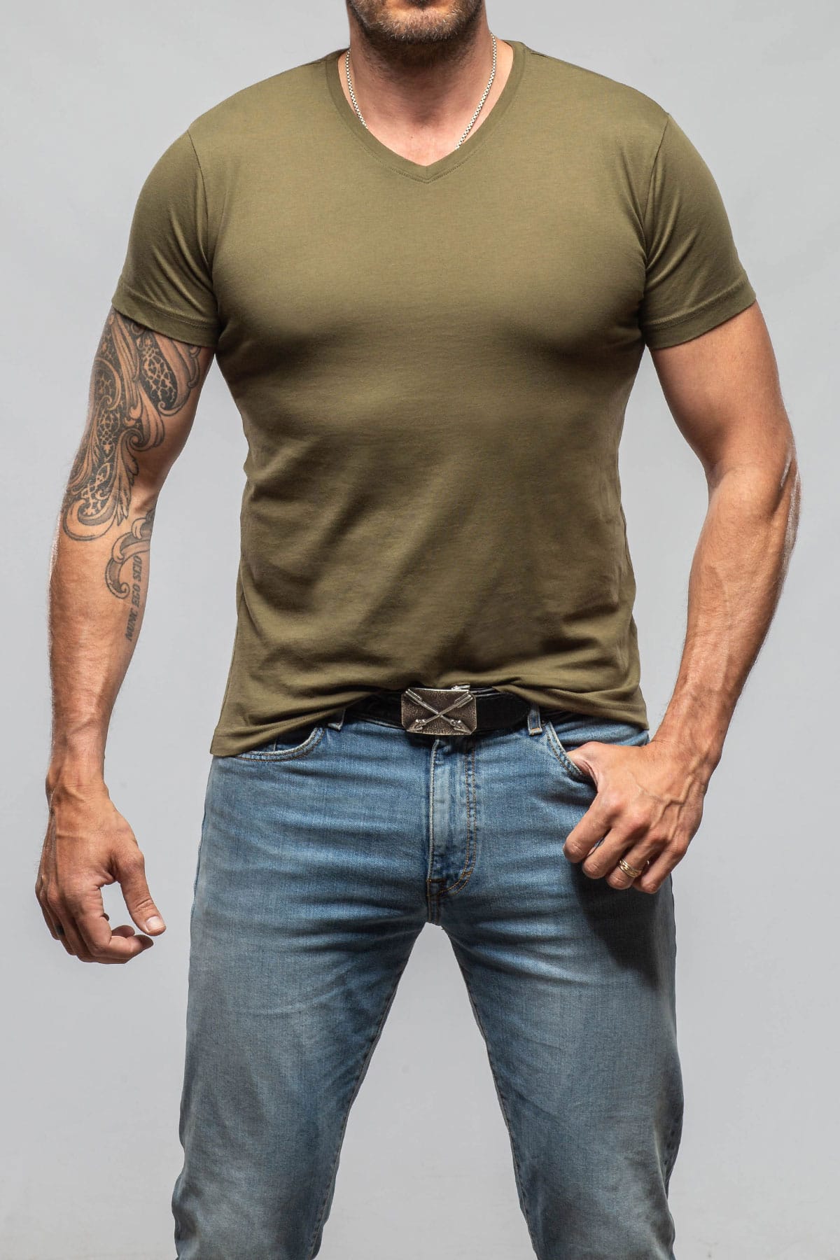 Siena Cotton V Neck In Olive - AXEL'S