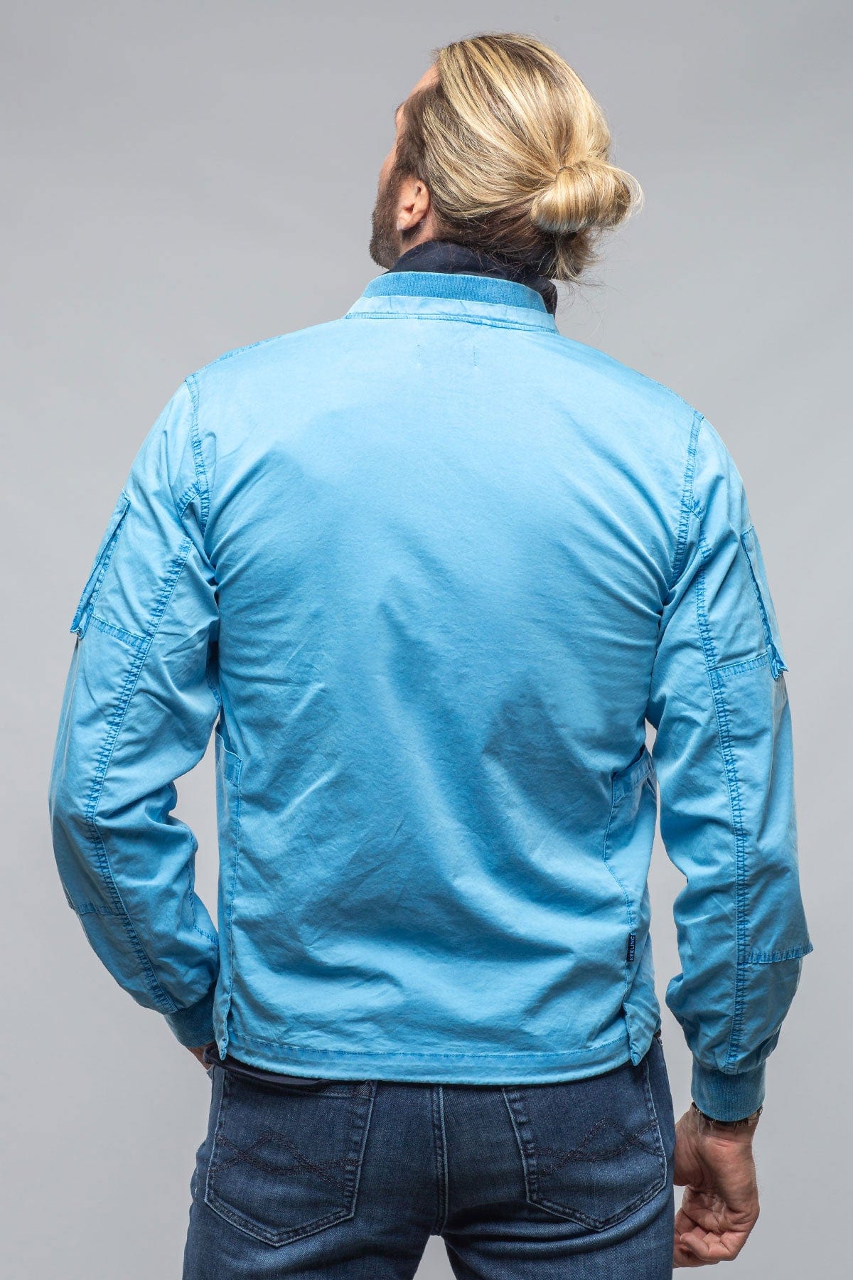Nauru Cargo Jacket In Cendre Blue - AXEL'S