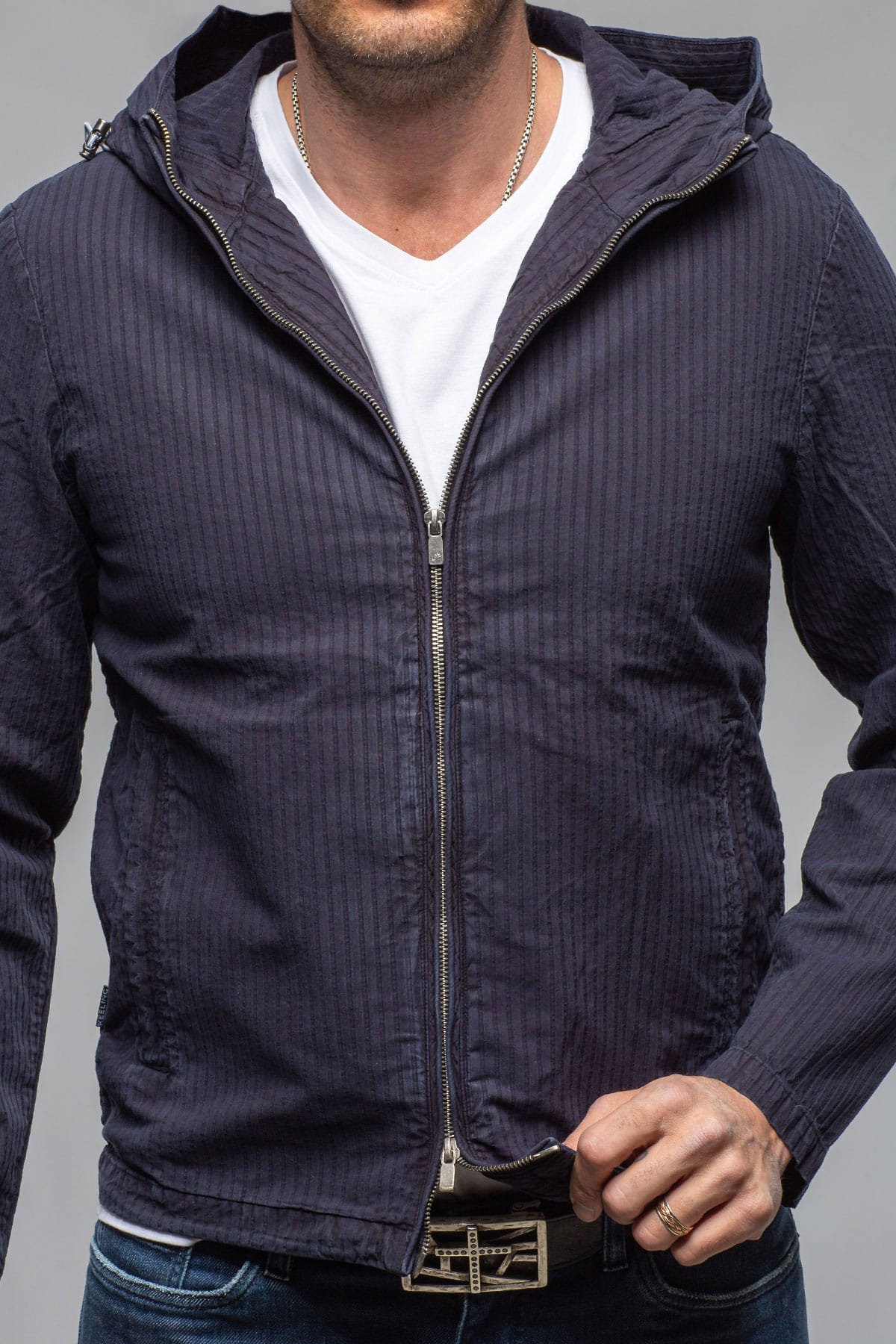 Pitcairn Light Jacket In Dark Navy - AXEL'S