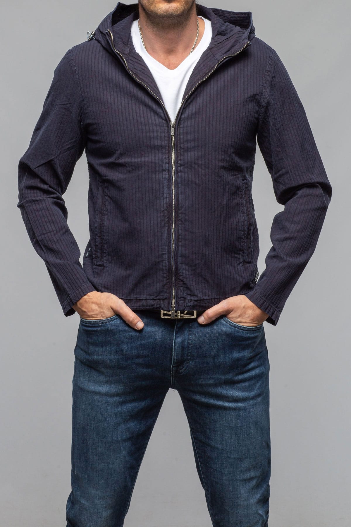 Pitcairn Light Jacket In Dark Navy - AXEL'S