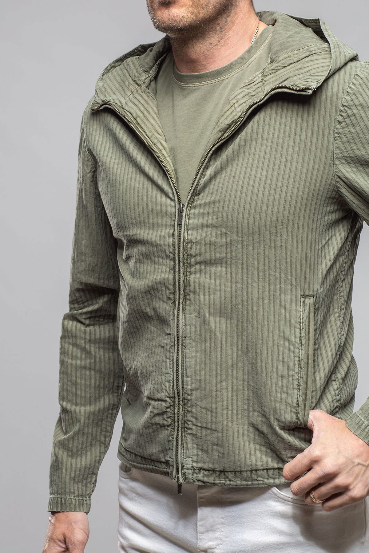 Pitcairn Light Jacket In Olive - AXEL'S