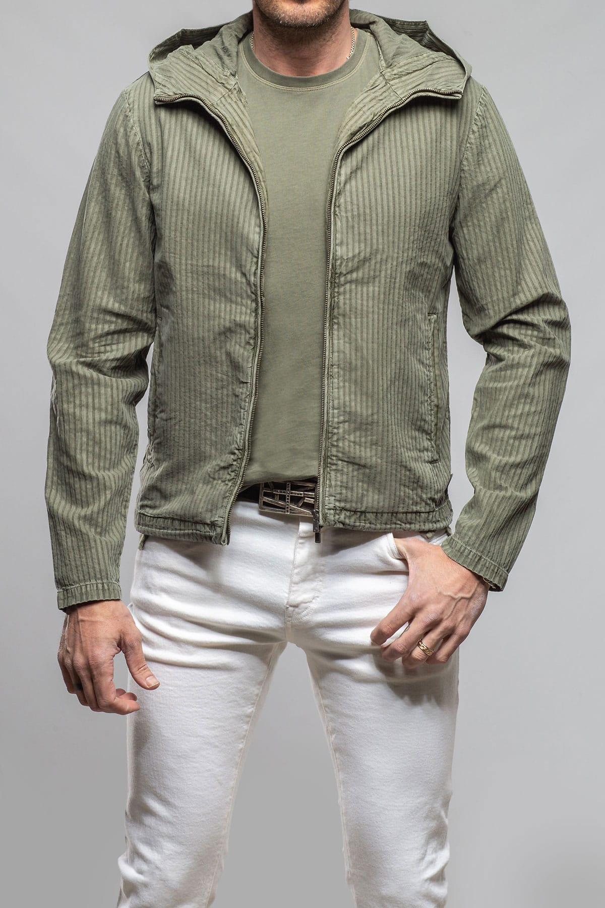 Pitcairn Light Jacket In Olive - AXEL'S