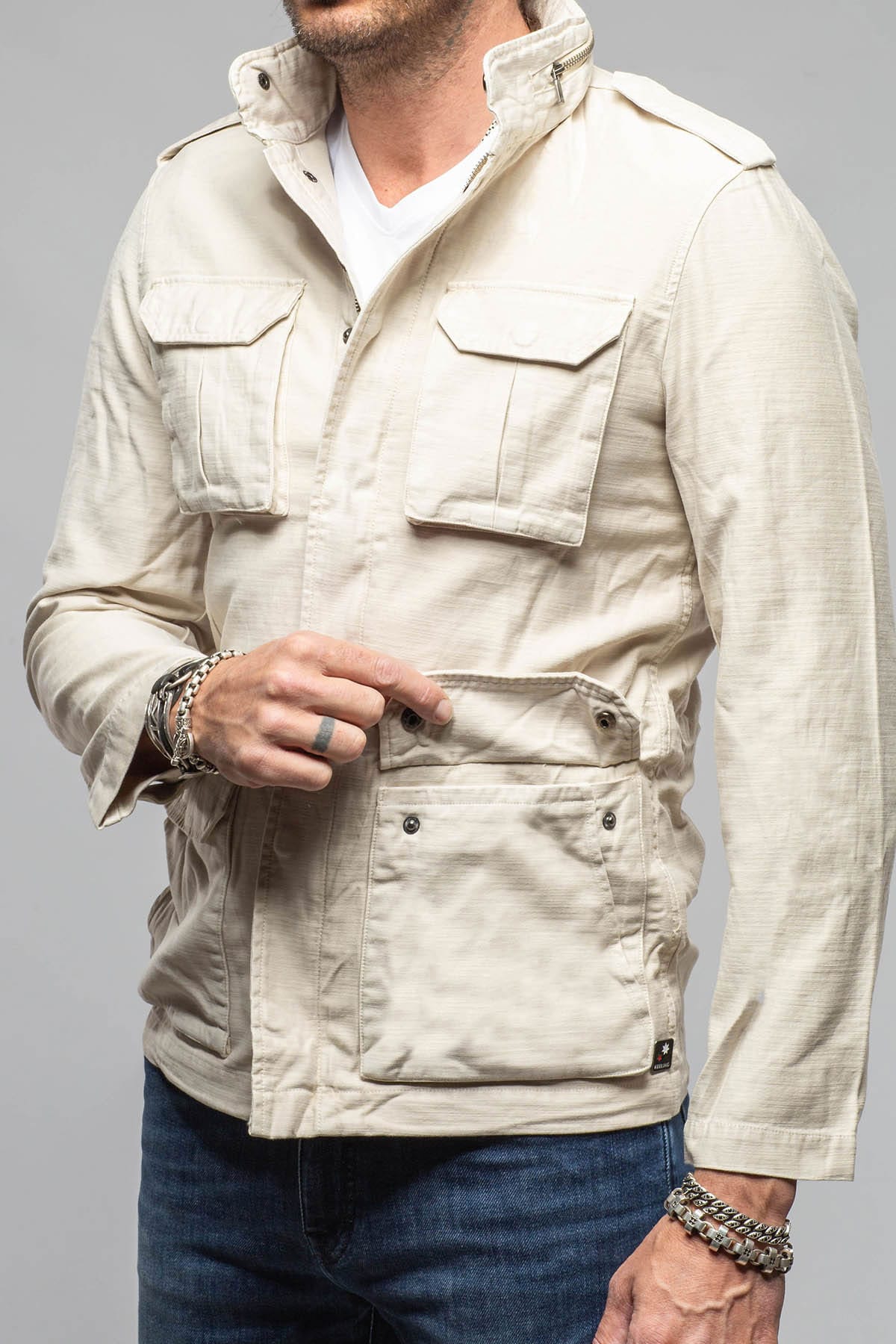 Savu Linen Jacket In Khaki - AXEL'S