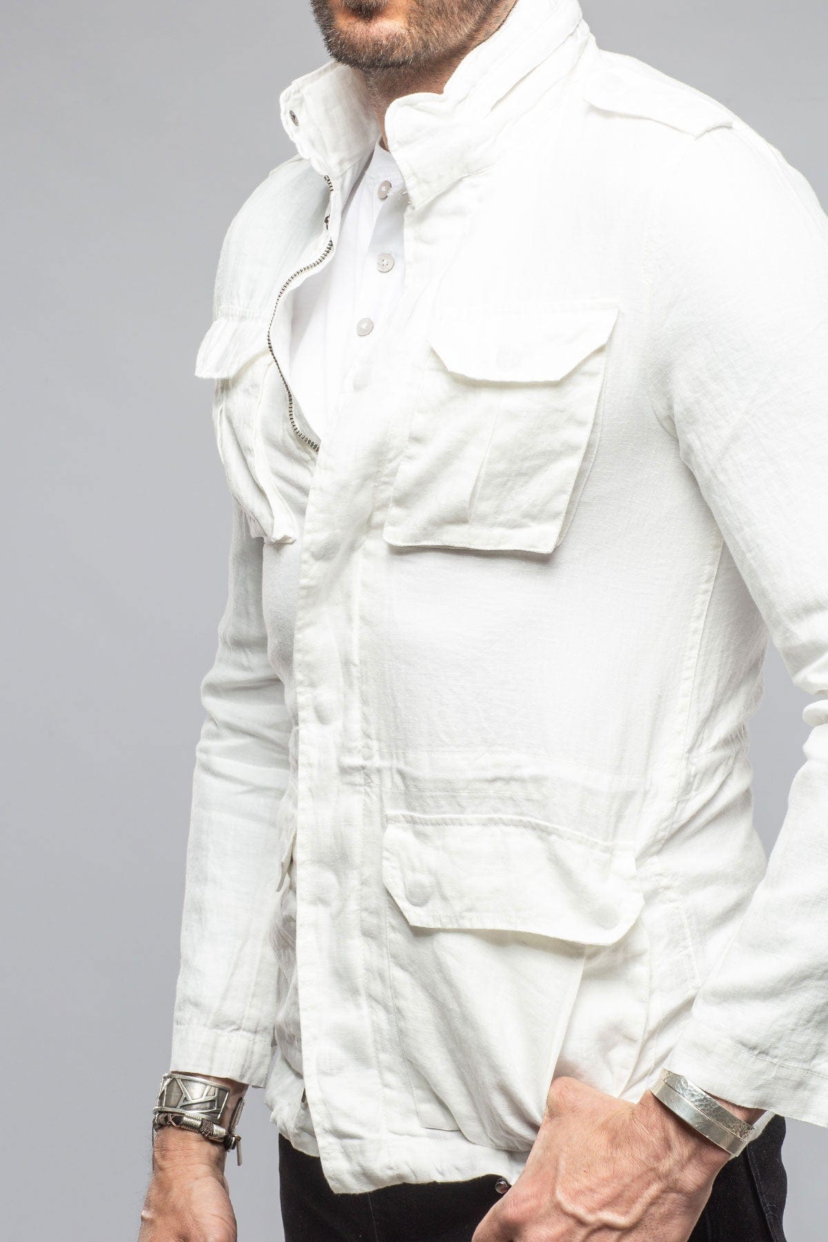Savu Linen Jacket In White - AXEL'S