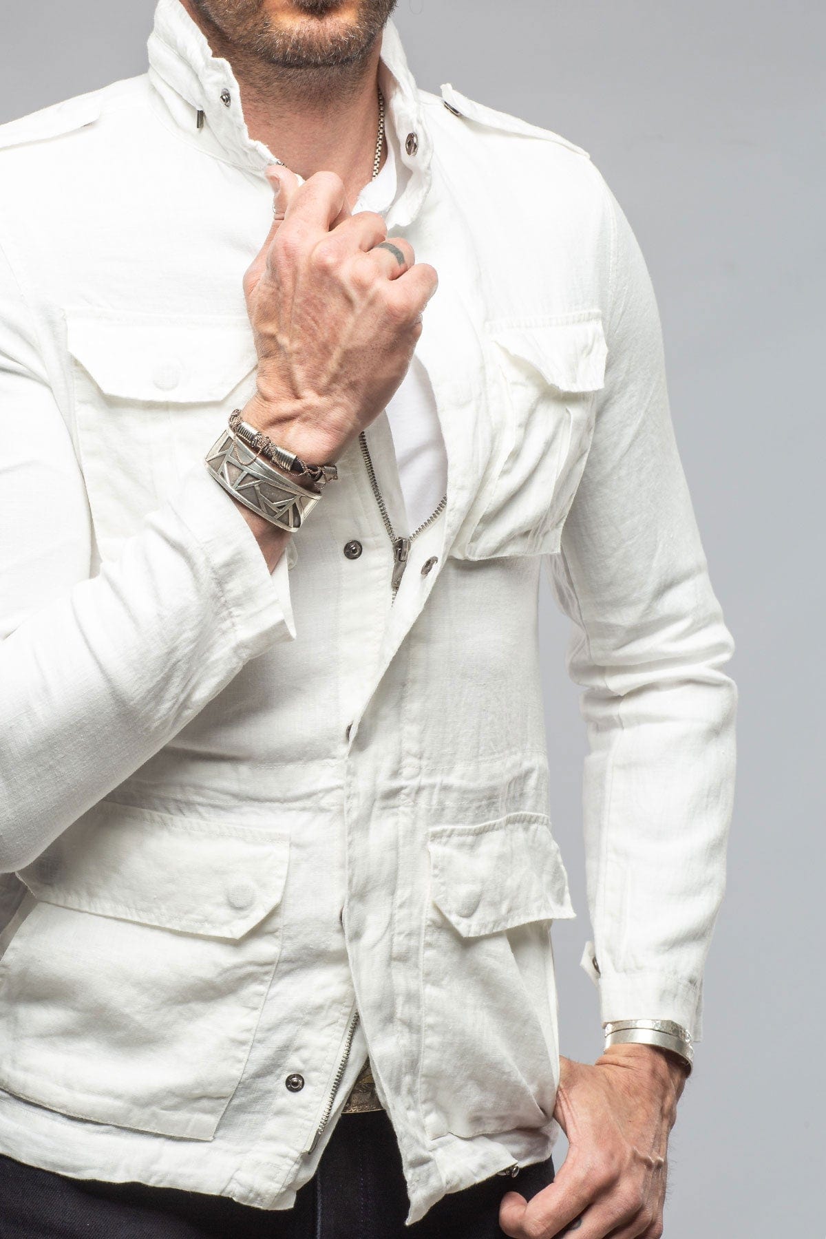 Savu Linen Jacket In White - AXEL'S