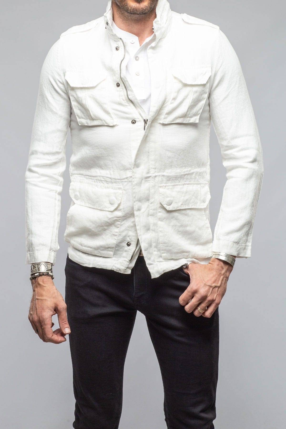 Savu Linen Jacket In White - AXEL'S