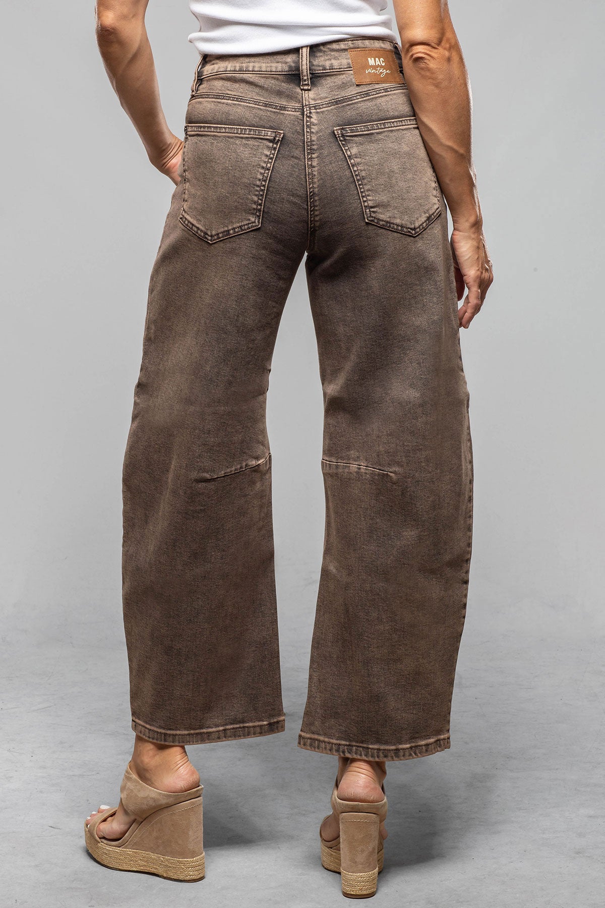 MAC Dakota Barrel In Brown Crinkle Wash - AXEL'S