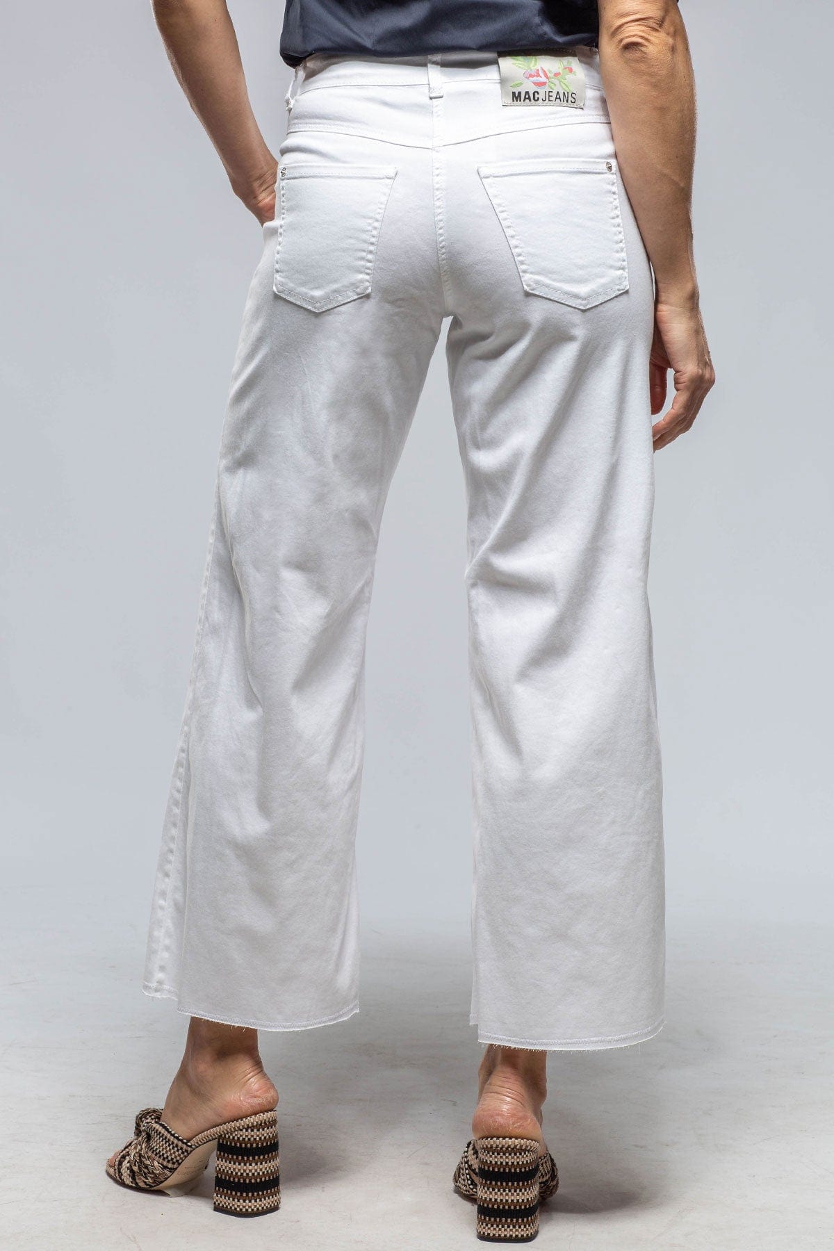 MAC Dream Cropped Wide in White Denim - AXEL'S