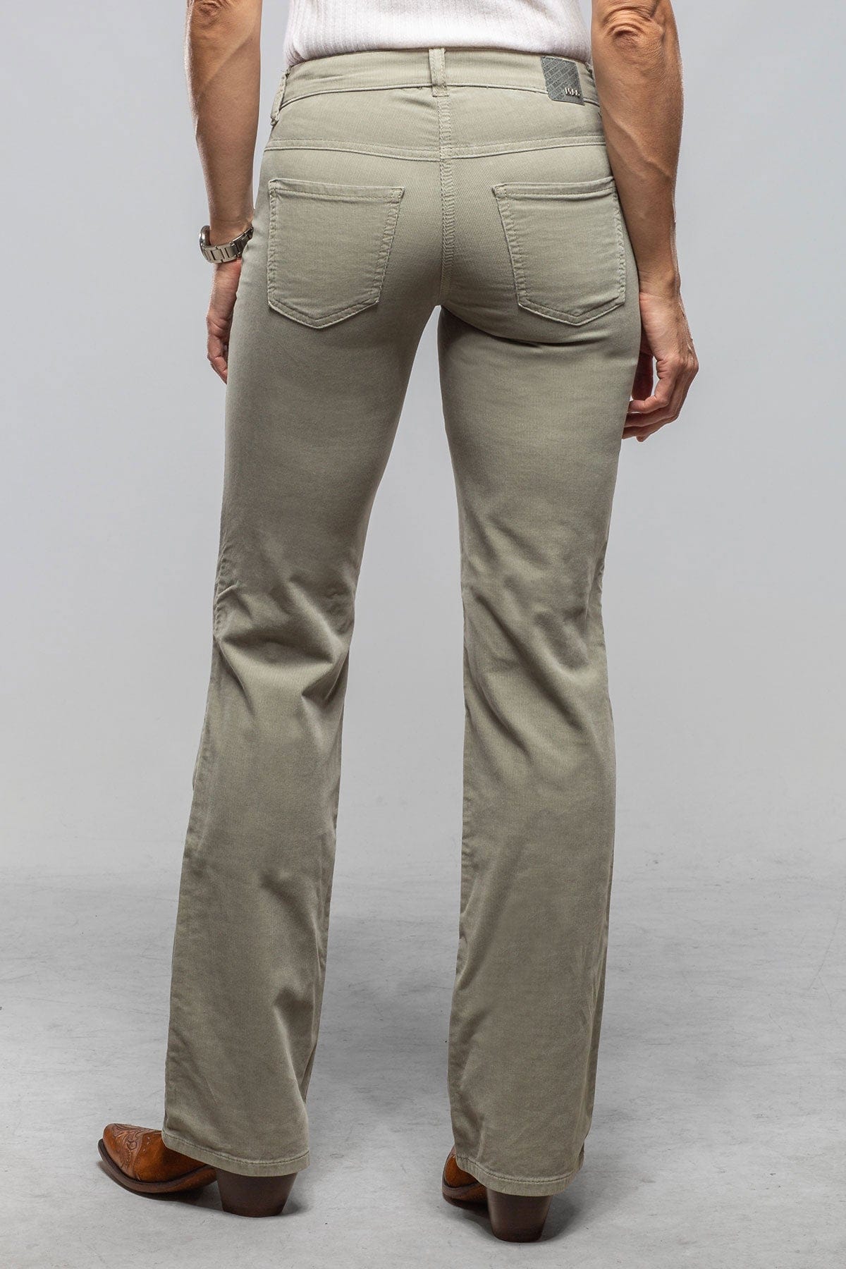 Mac Jeans MAC Laura Baby Soft Cord In Thyme Ladies - Pants - Jeans