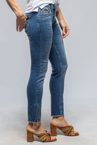 MAC Rich Slim Chic In Authentic Indigo - AXEL'S