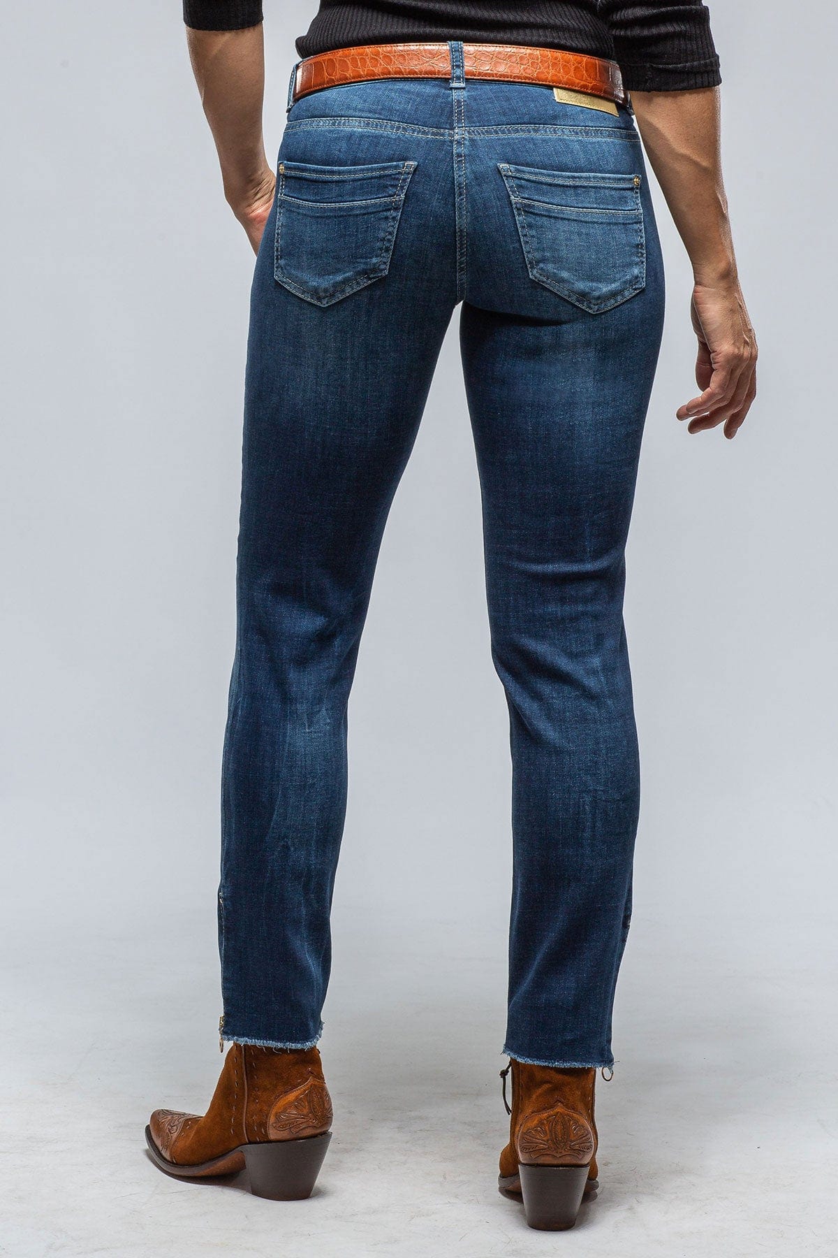 MAC Rich Slim Chic In Dark Blue Net Wash - AXEL'S