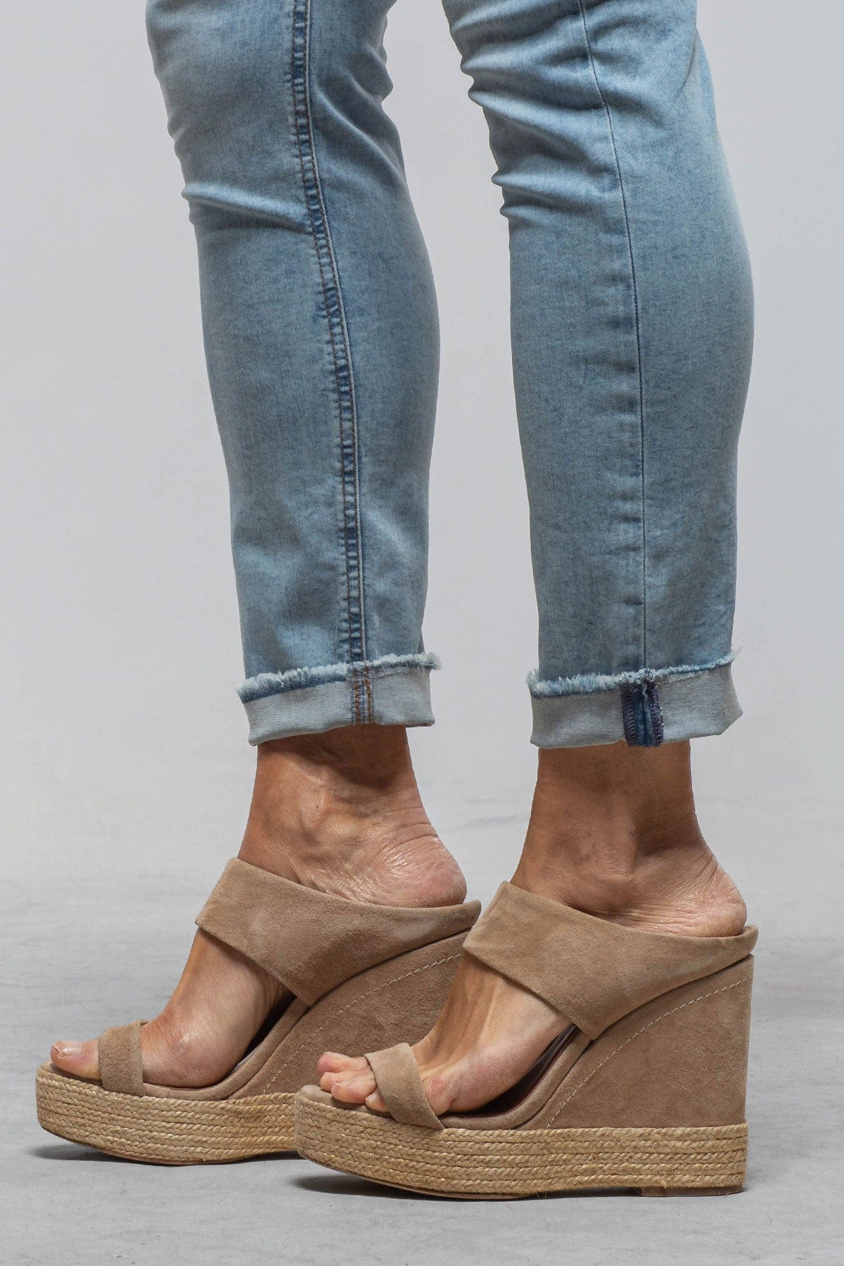 MAC Rich Slim Cropped Fringe In Bright Moon Wash - AXEL'S
