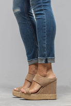 MAC Rich Slim Cropped Fringe in Navy Heavy Destroyed - AXEL'S