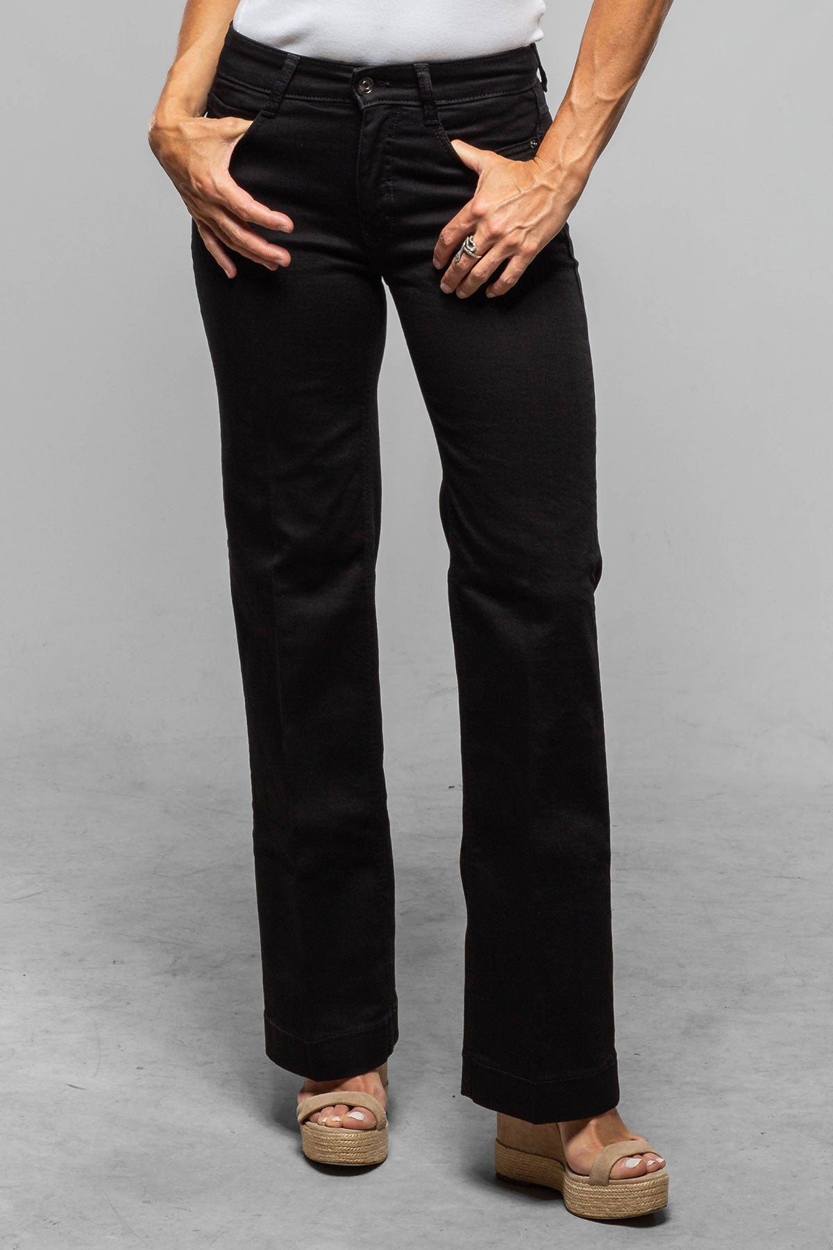 MAC Wide Authentic Stretch Denim In Black - AXEL'S