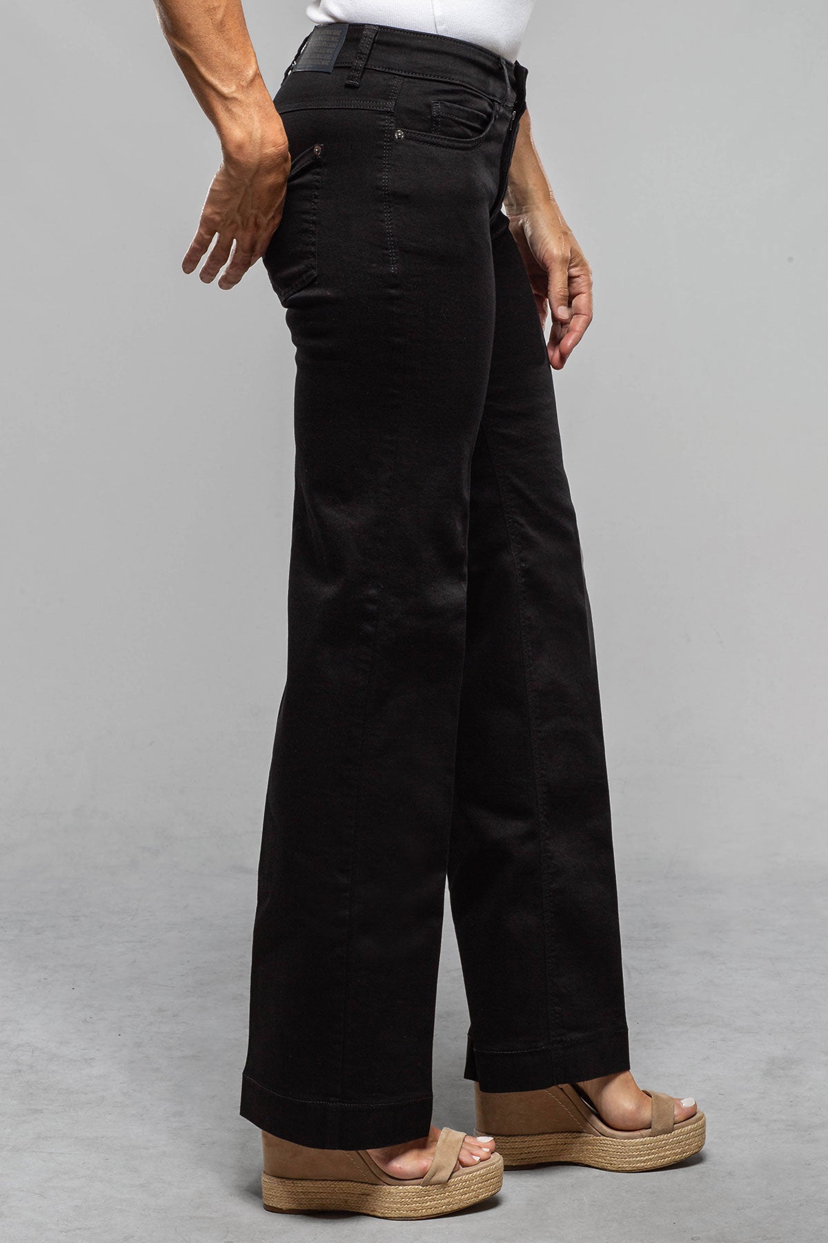 MAC Wide Authentic Stretch Denim In Black - AXEL'S