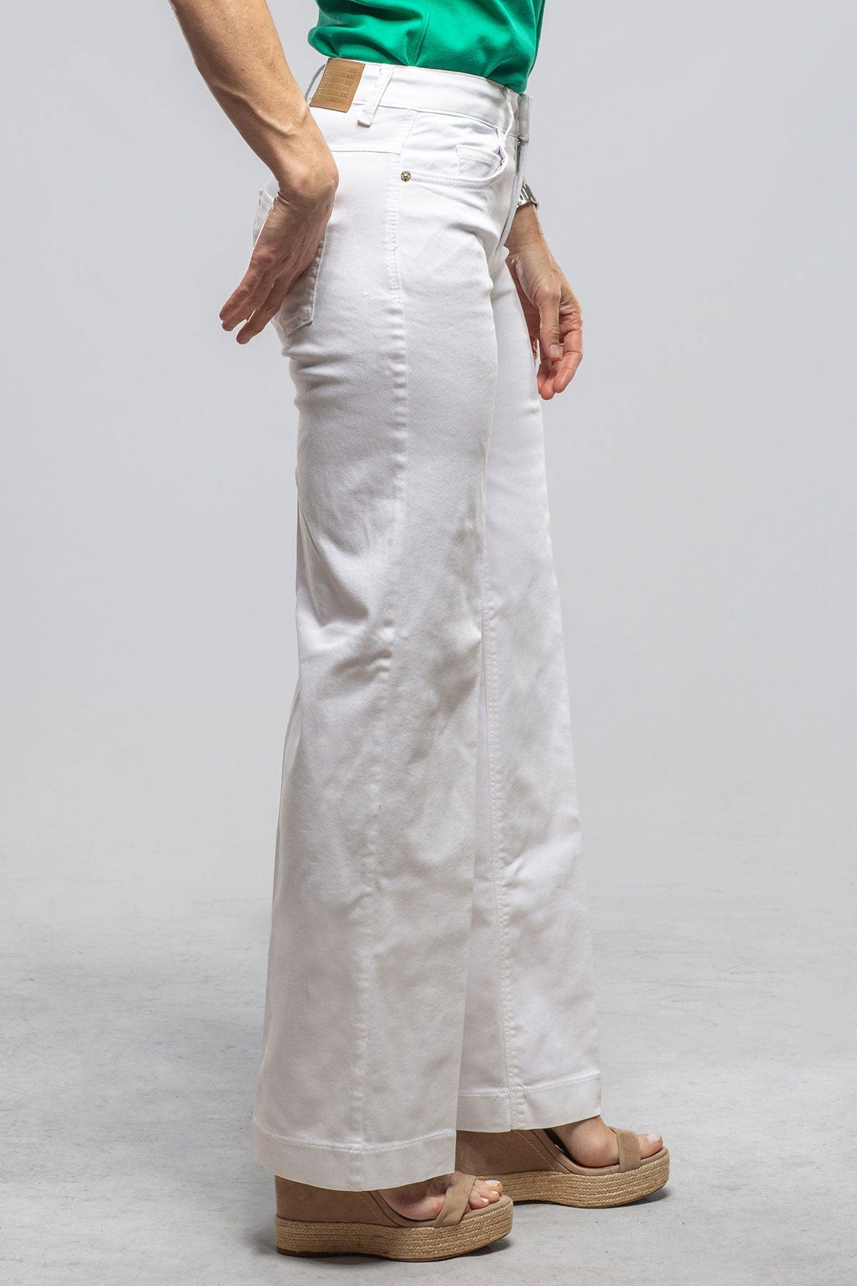 MAC Wide Authentic Stretch Denim In White - AXEL'S